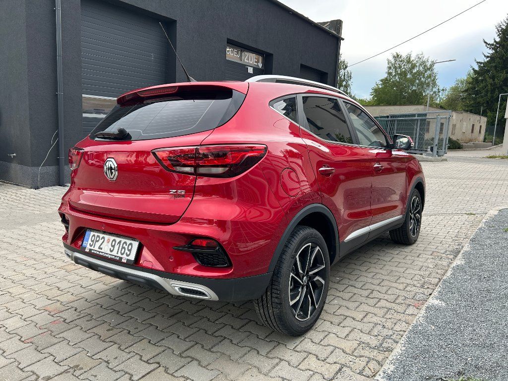 MG ZS, Exclusive 1,0 Turbo 82kW AT6 - fotka 4