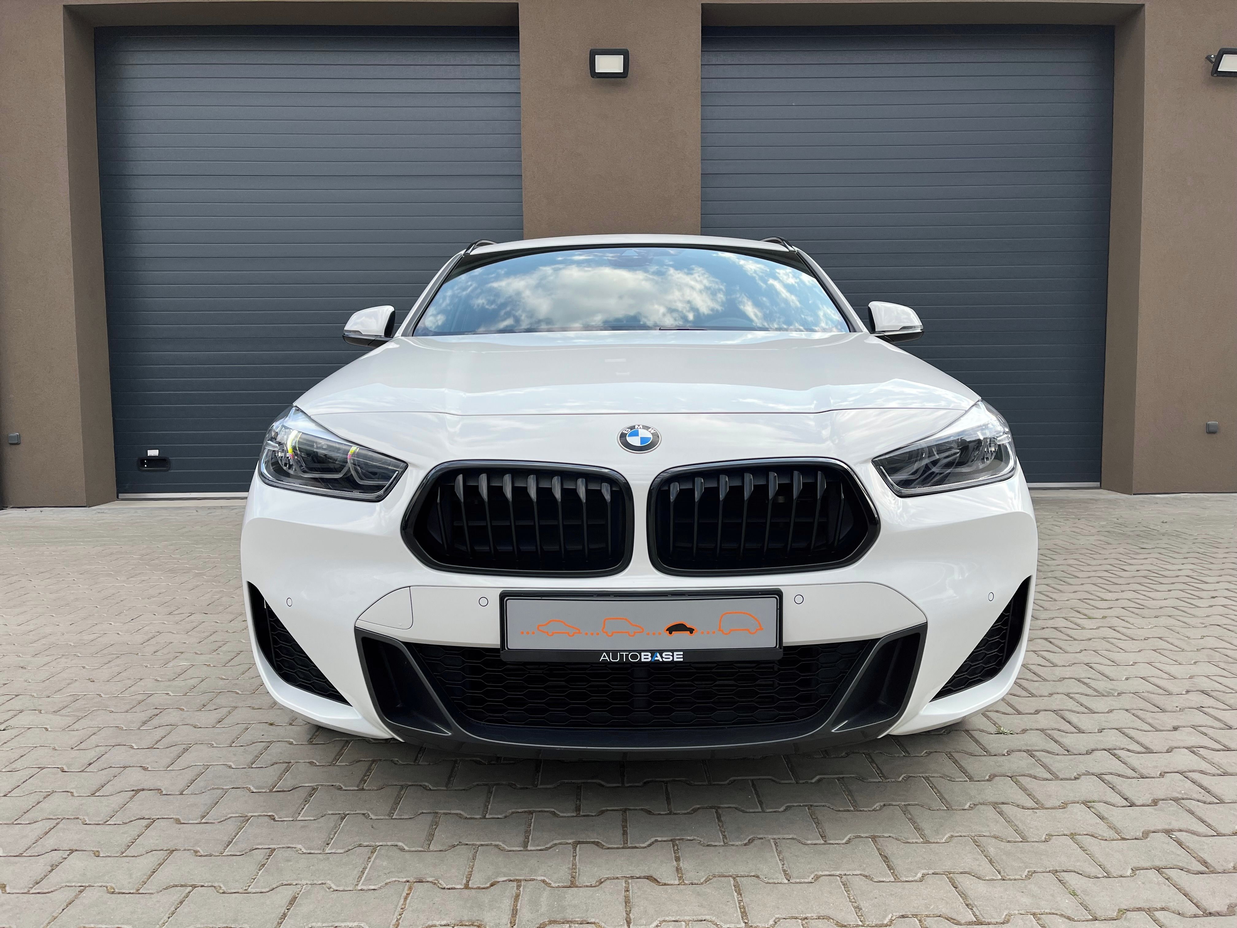 BMW X2, M-packet 140Kw,TZ,head-up - fotka 3