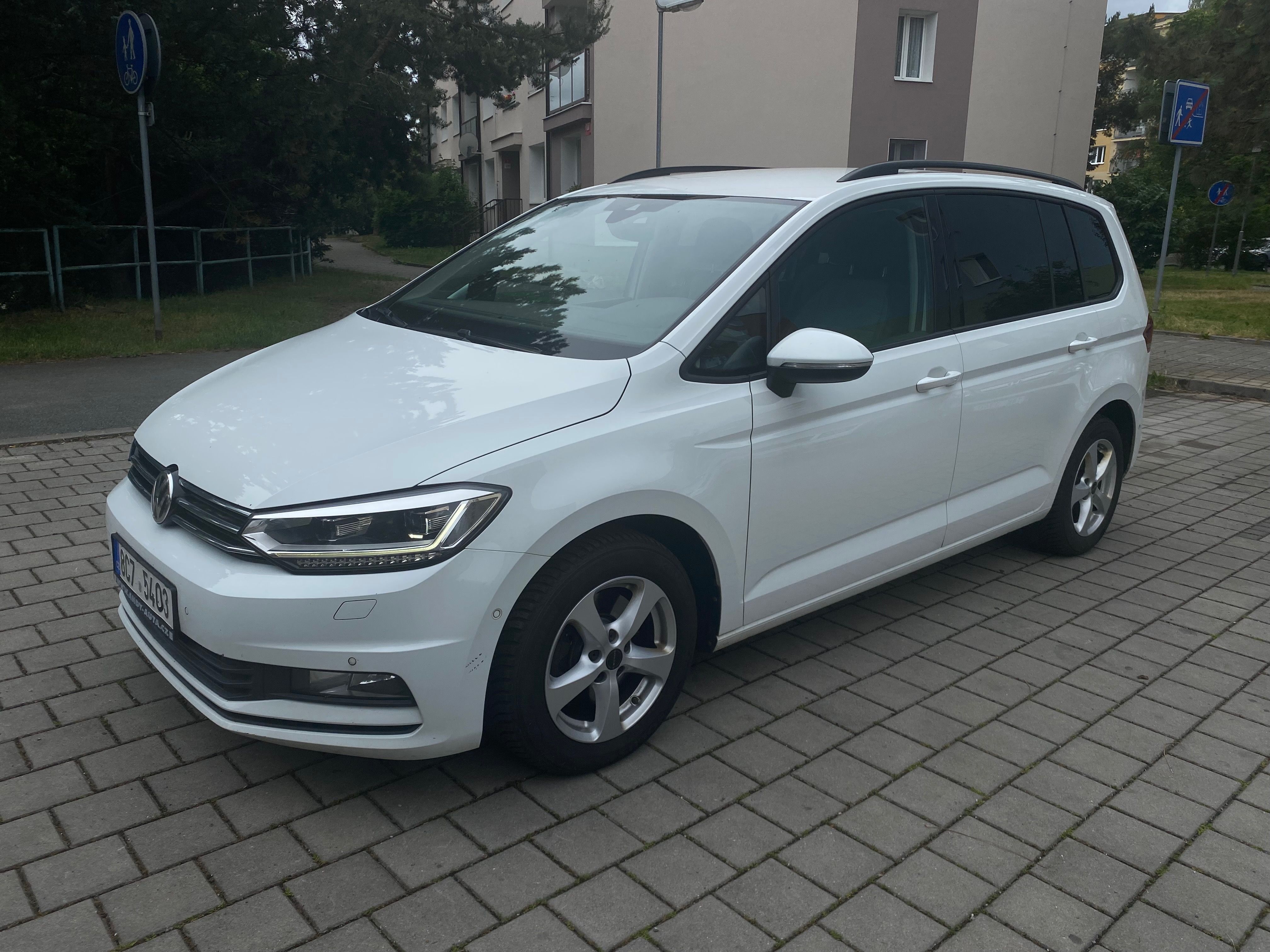 Volkswagen Touran, 2.0tdi 110kW DSG 2016 LED