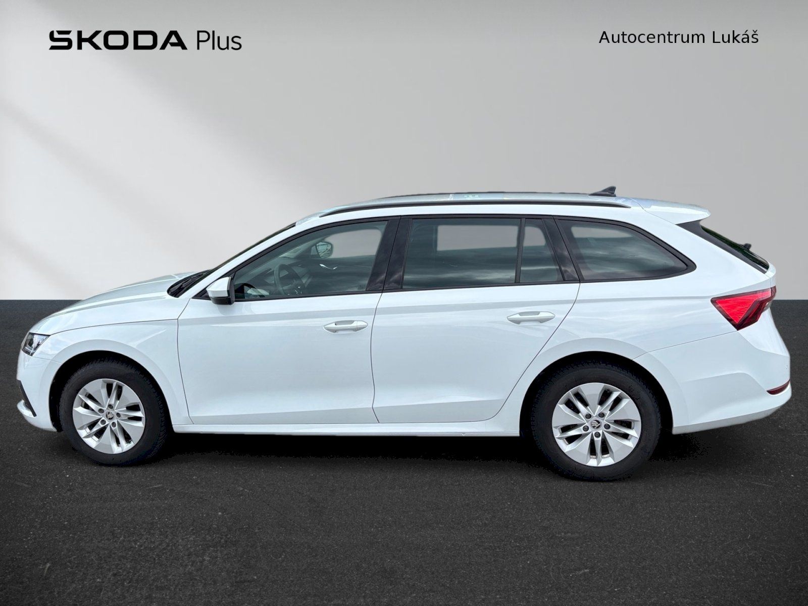 Škoda Octavia, OCTAVIA COM AMB TD 85/2.0 M6F - fotka 3