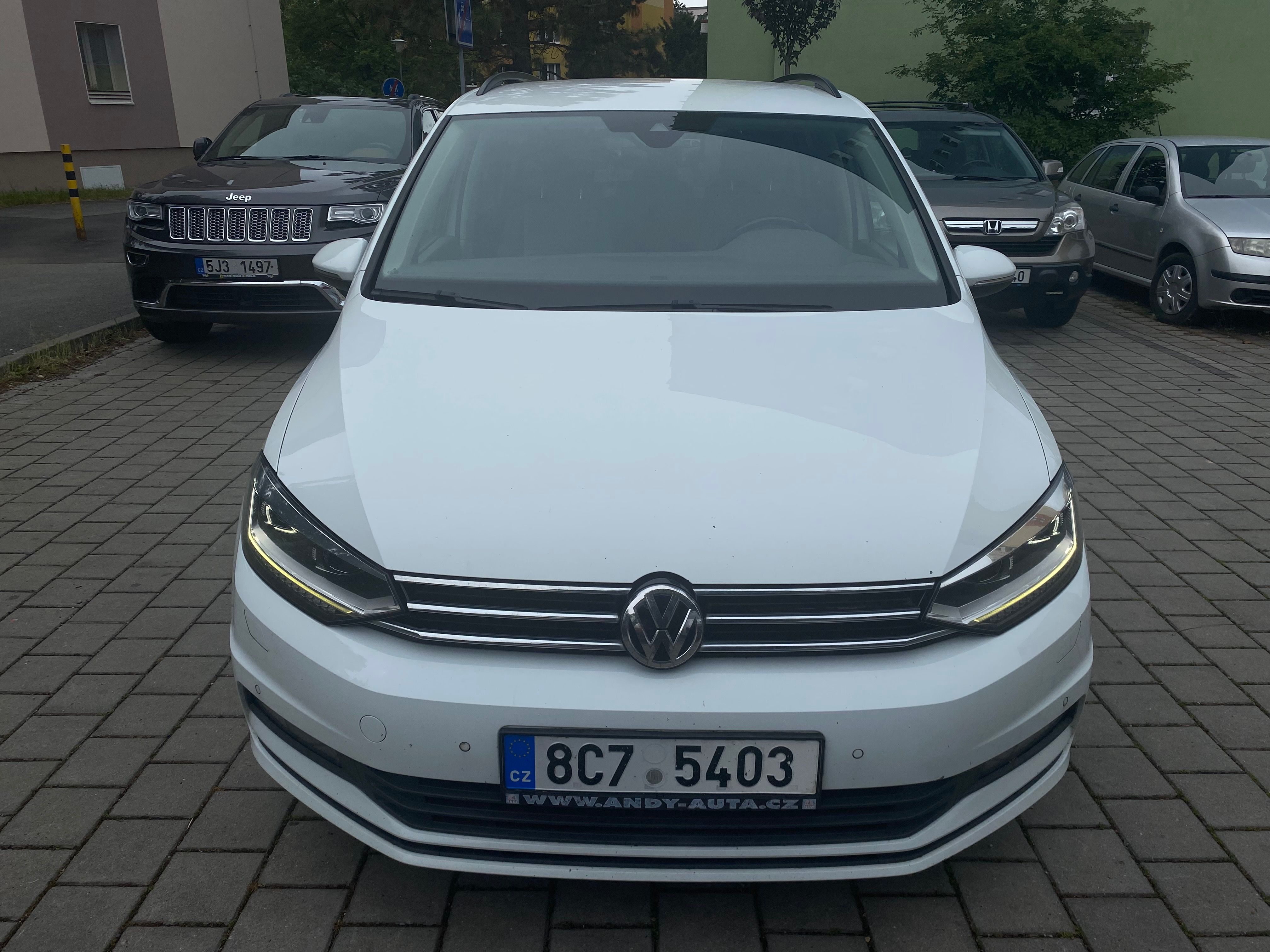 Volkswagen Touran, 2.0tdi 110kW DSG 2016 LED - fotka 3