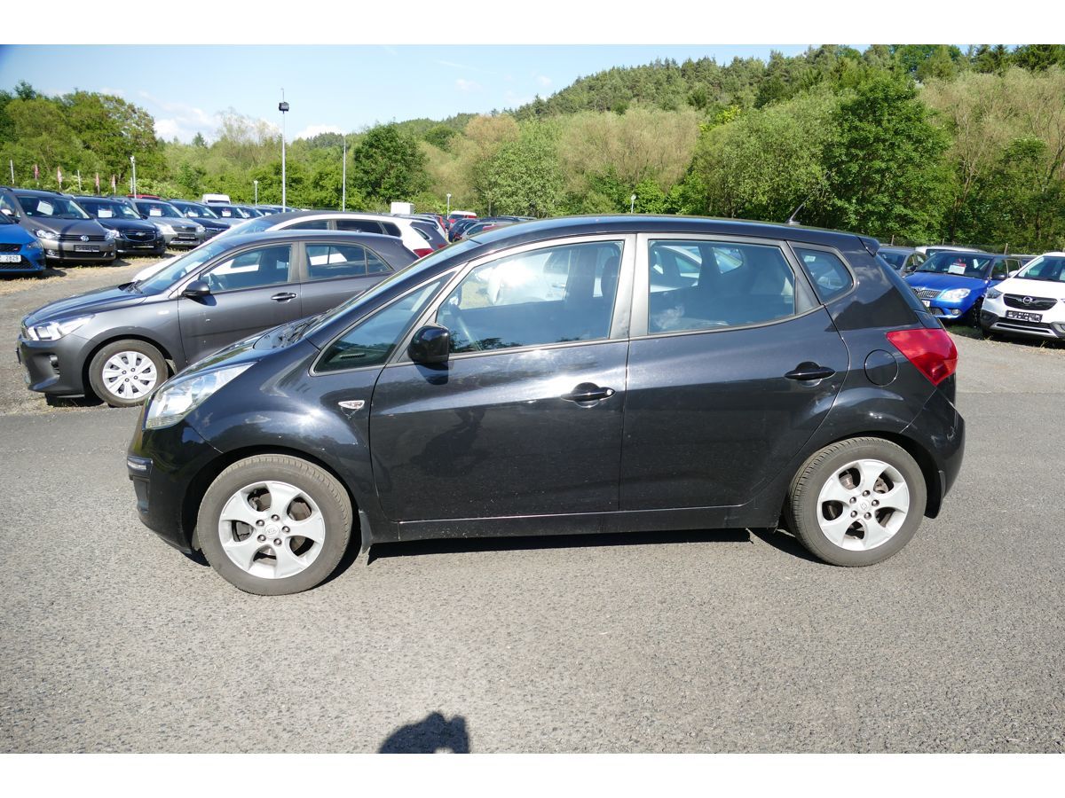 Kia Venga, 1,4 66KW KLIMA - fotka 4