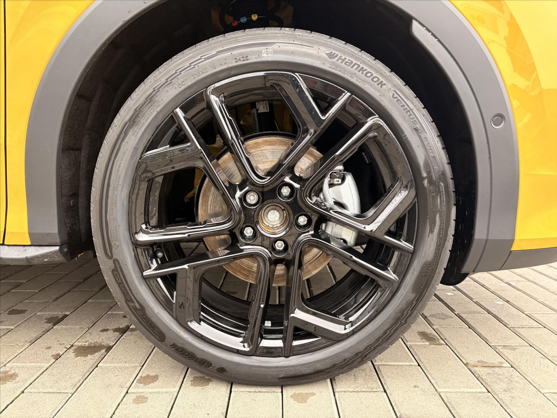Volkswagen T-Roc, 1,5 eTSI 110 kW 7DSG  R-Line - fotka 4