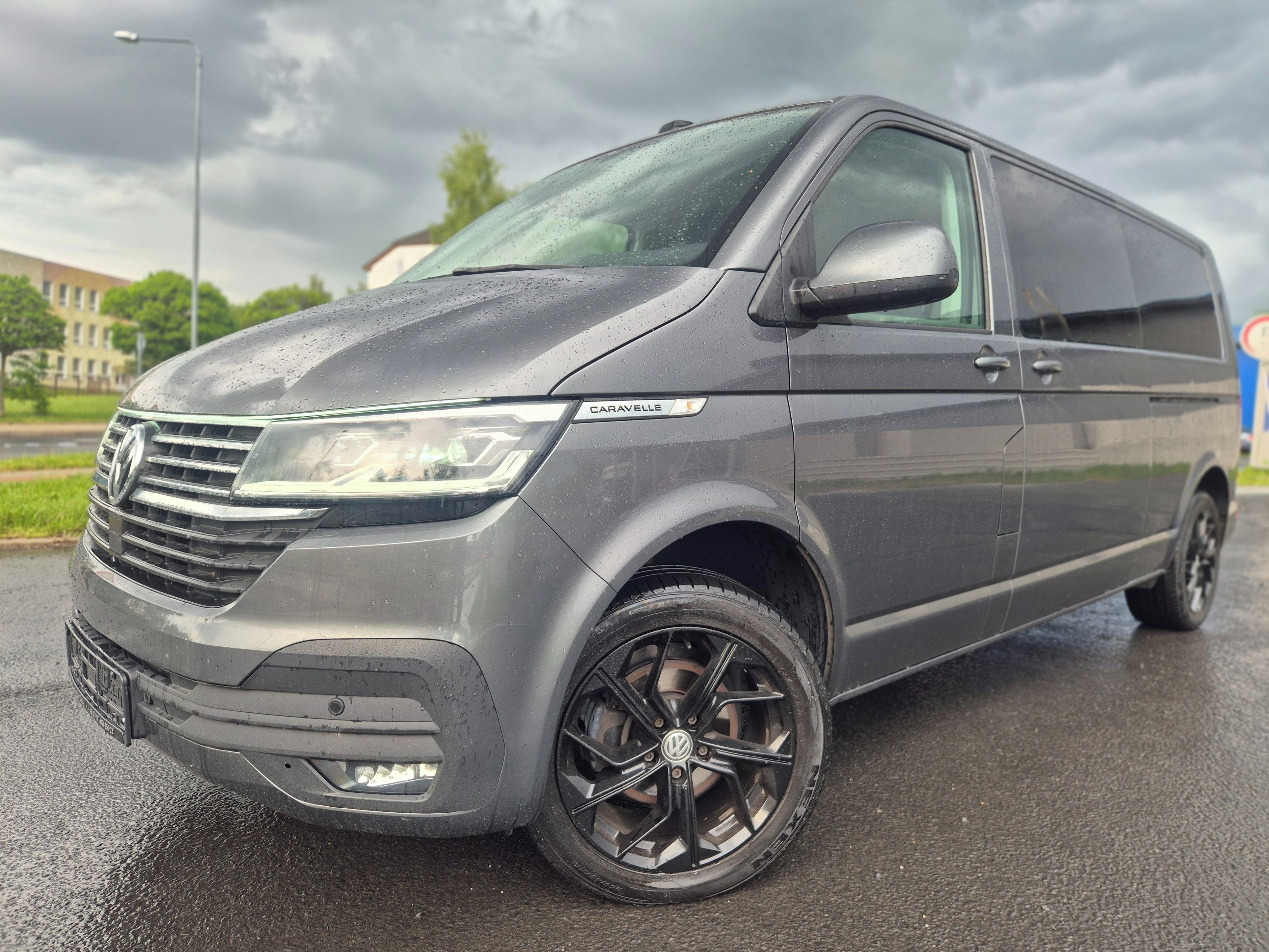 Volkswagen Caravelle, 1 maj.plný servis ZÁRUKA 1 ROK
