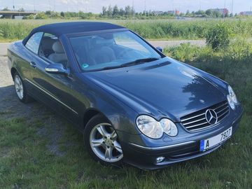 200 kompresor modrá střecha