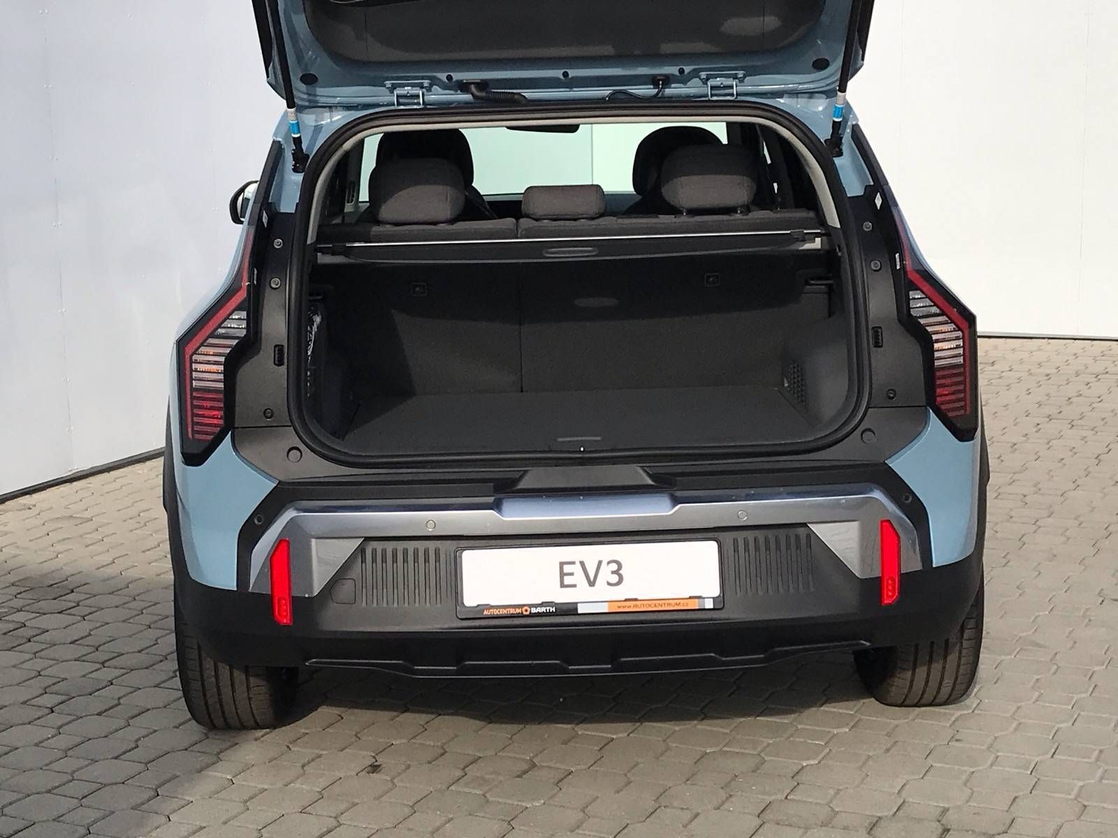 Kia EV3, EARTH 81,4 kWh - fotka 4