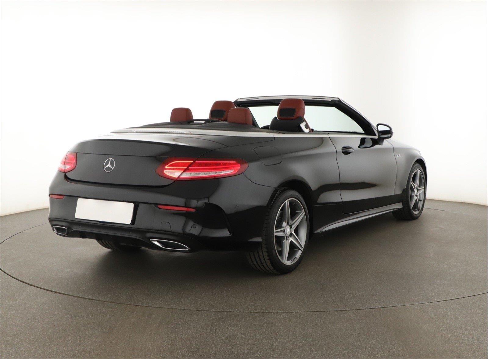 Mercedes-Benz Třídy C, 220 d 4MATIC, 4X4, Automat - fotka 5