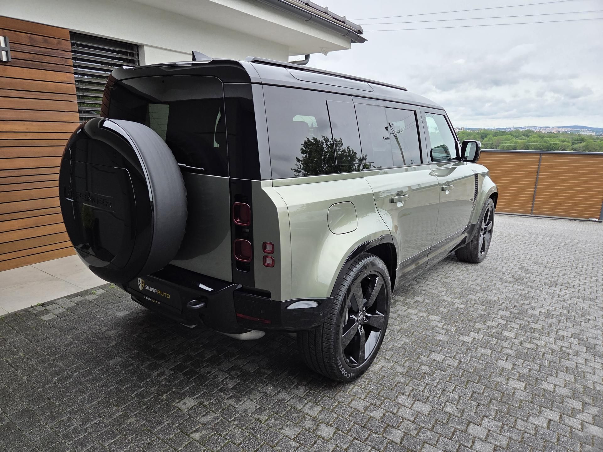 Land Rover Defender, D300 X-DynSE MY25 TopVýbava - fotka 3