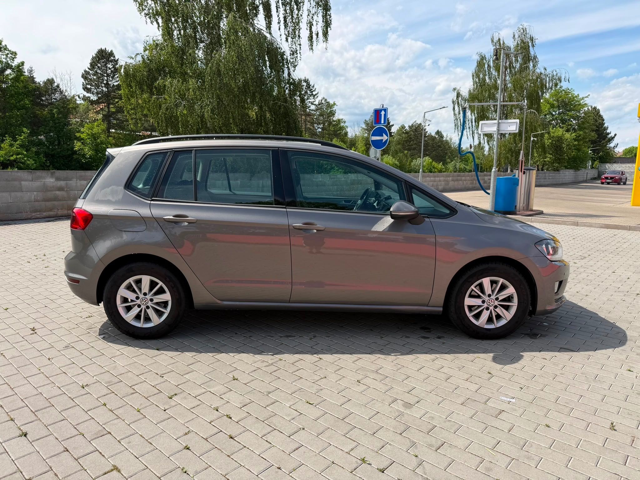 Volkswagen Golf Sportsvan, 1.2 Tsi 81 kw - fotka 2