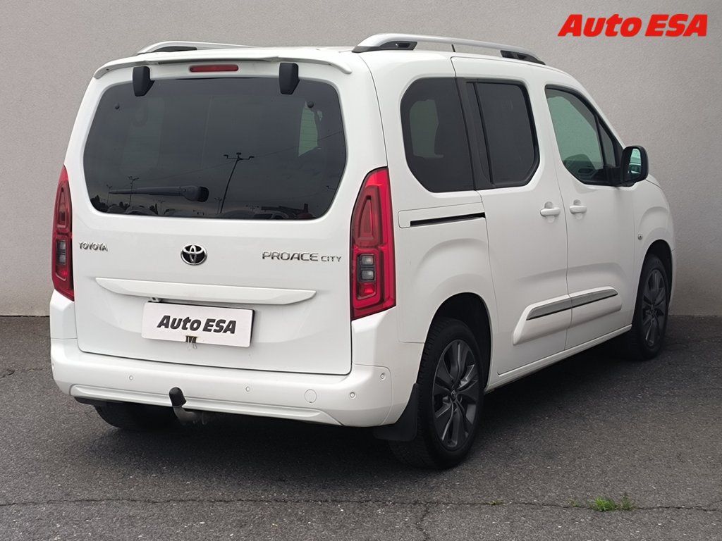 Toyota Proace City Verso, 1.5D-4D MAXi,1.maj,ČR - fotka 4