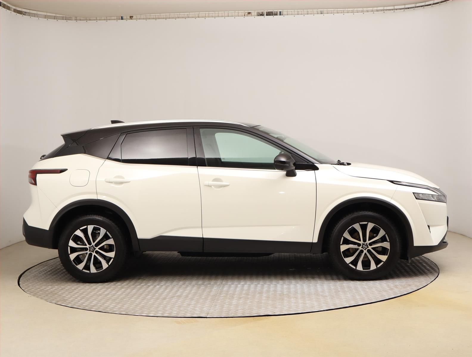 Nissan Qashqai, 1.3 DIG-T MHEV, N-Style - fotka 6