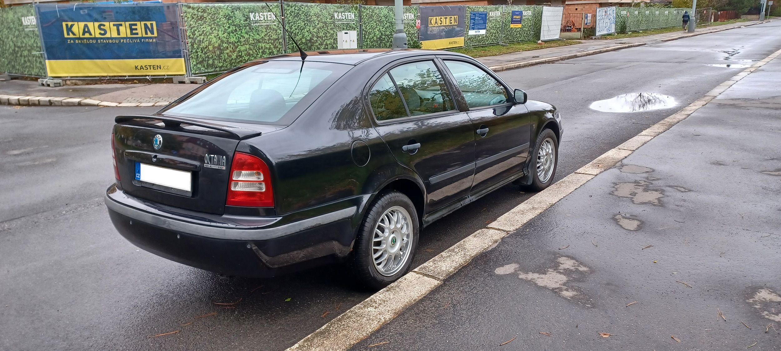Škoda Octavia, Elegance, facelift 1.9 TDi 81 - fotka 3