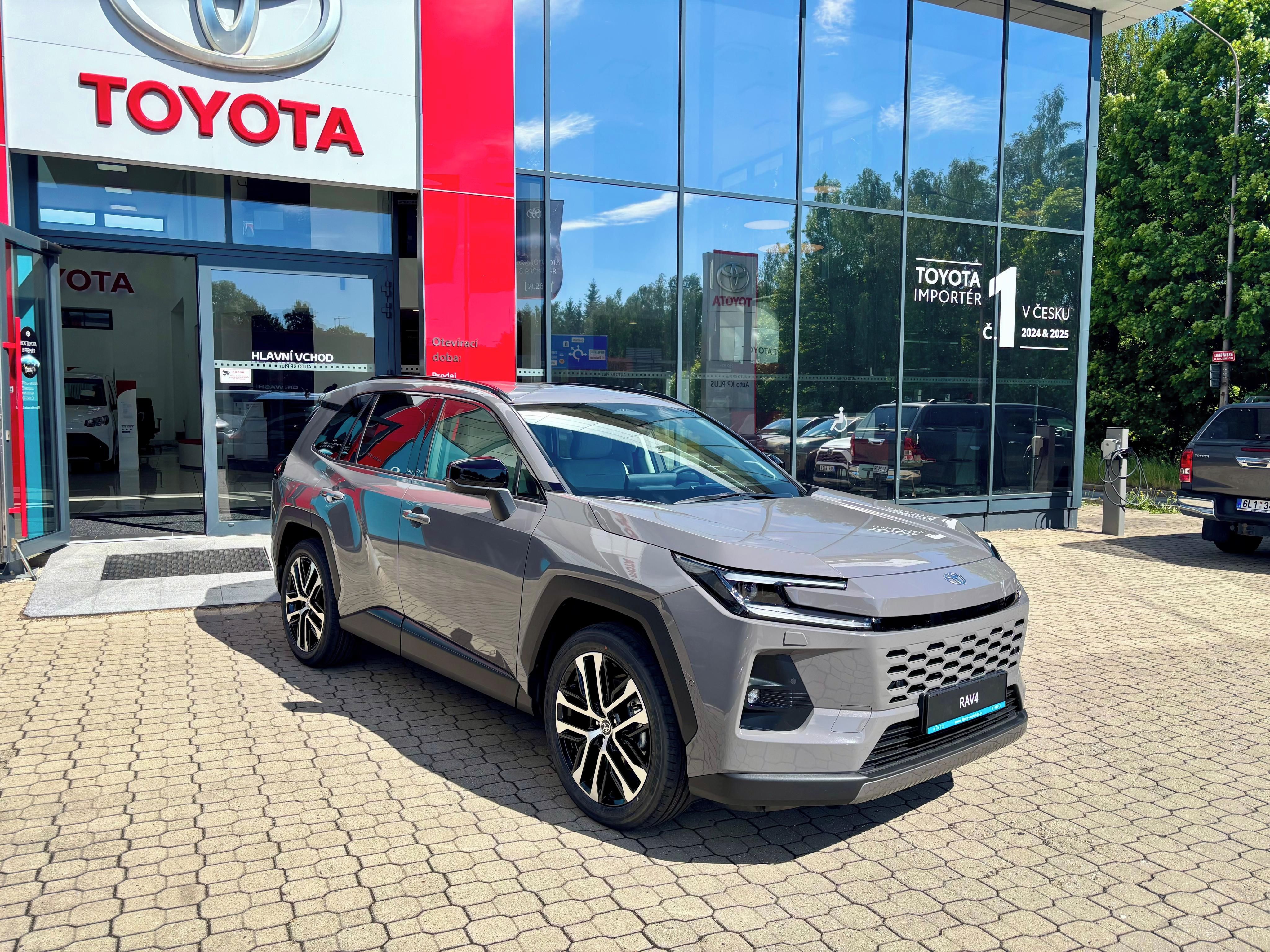 Toyota Rav4, 2,5 194k 4x4 Executive - fotka 3