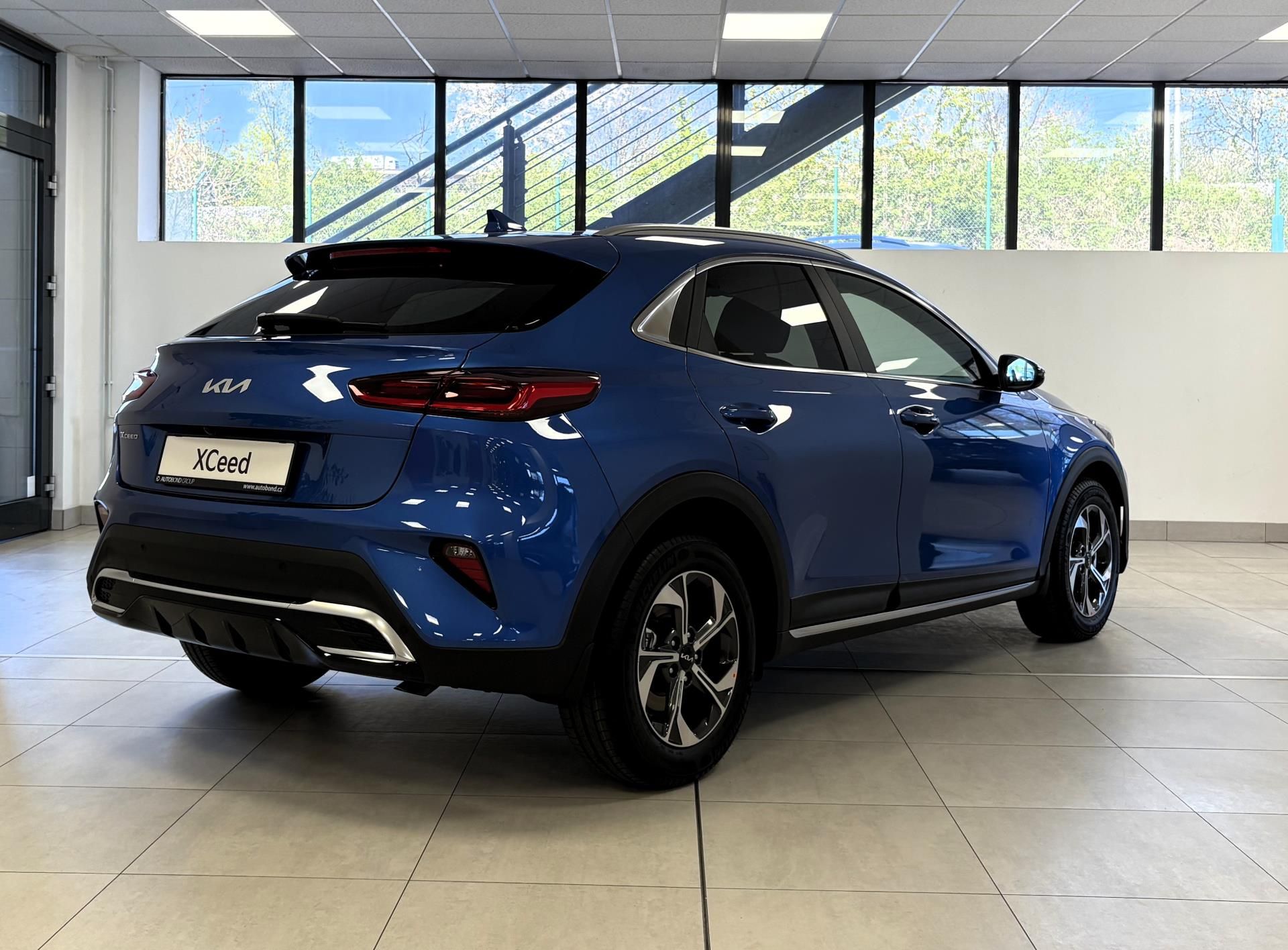Kia XCee´d, 1,6 T-GDi GPF 7DCT EXCLUSIVE - fotka 4
