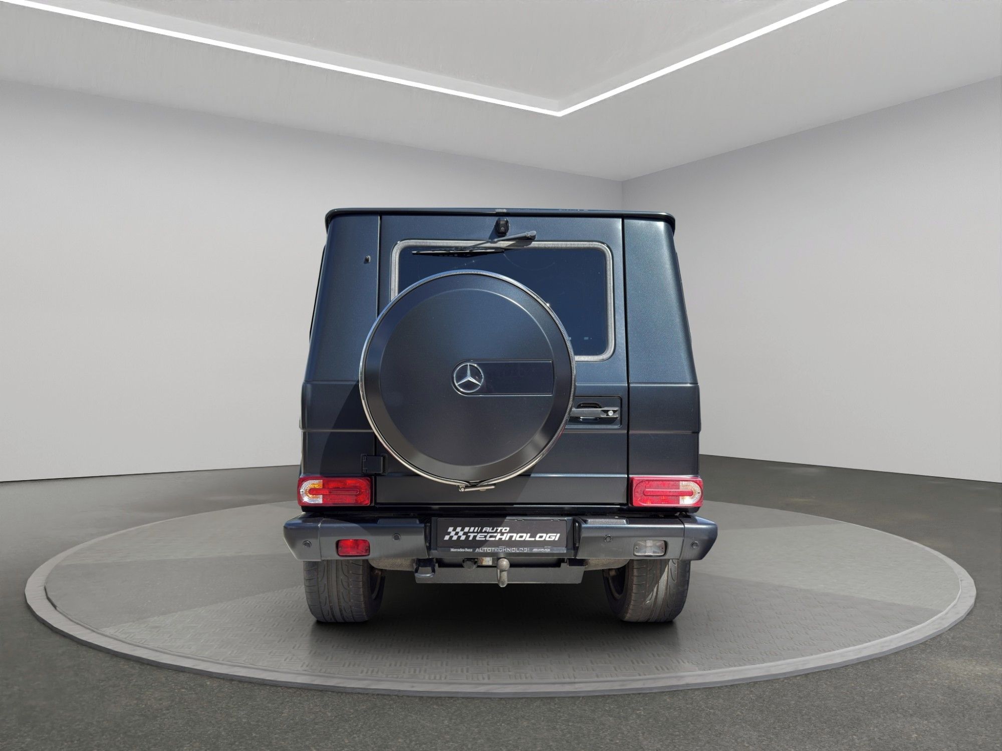 Mercedes-Benz Třídy G, 63 AMG - fotka 6
