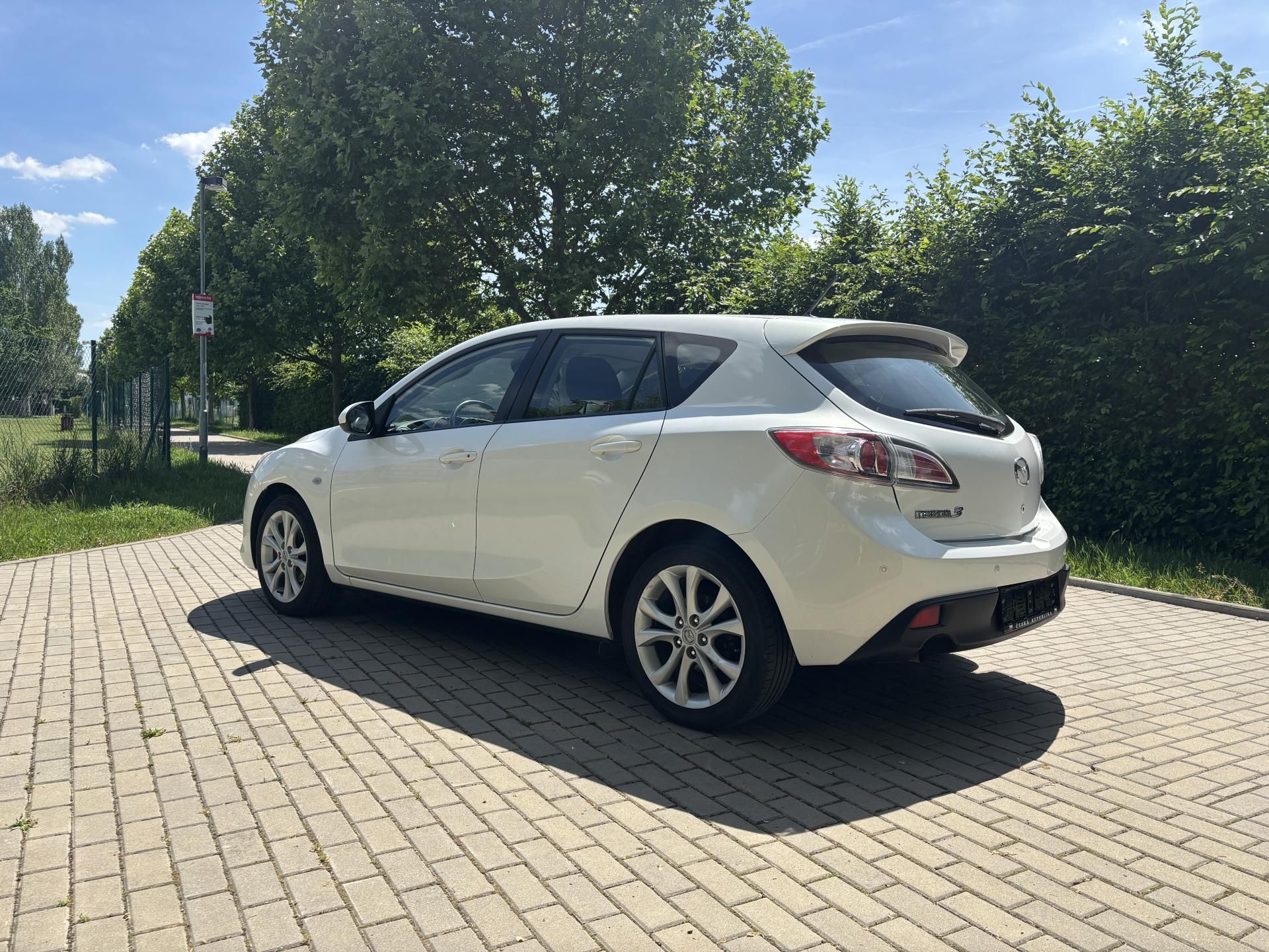 Mazda 3, 1.6 Active Plus - fotka 6