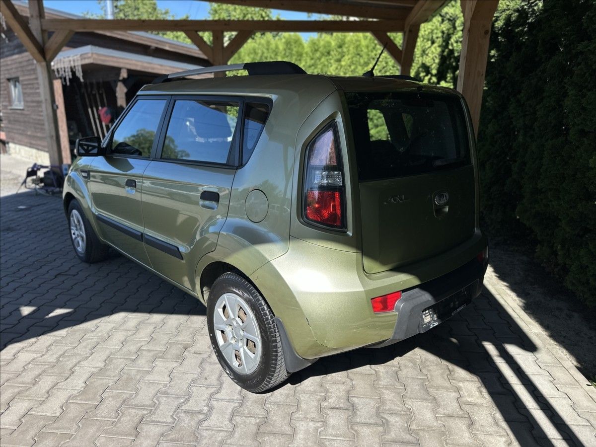 Kia Soul, 1,6 92 kW původ ČR nehavar. - fotka 4