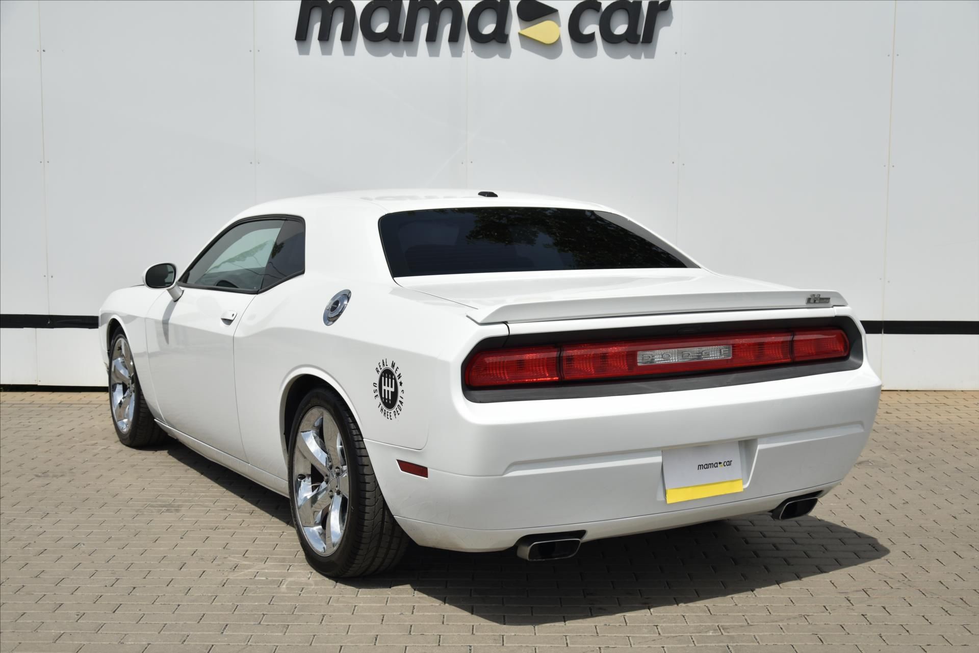 Dodge Challenger, 5.7 HEMI 280kW KŮŽE - fotka 5