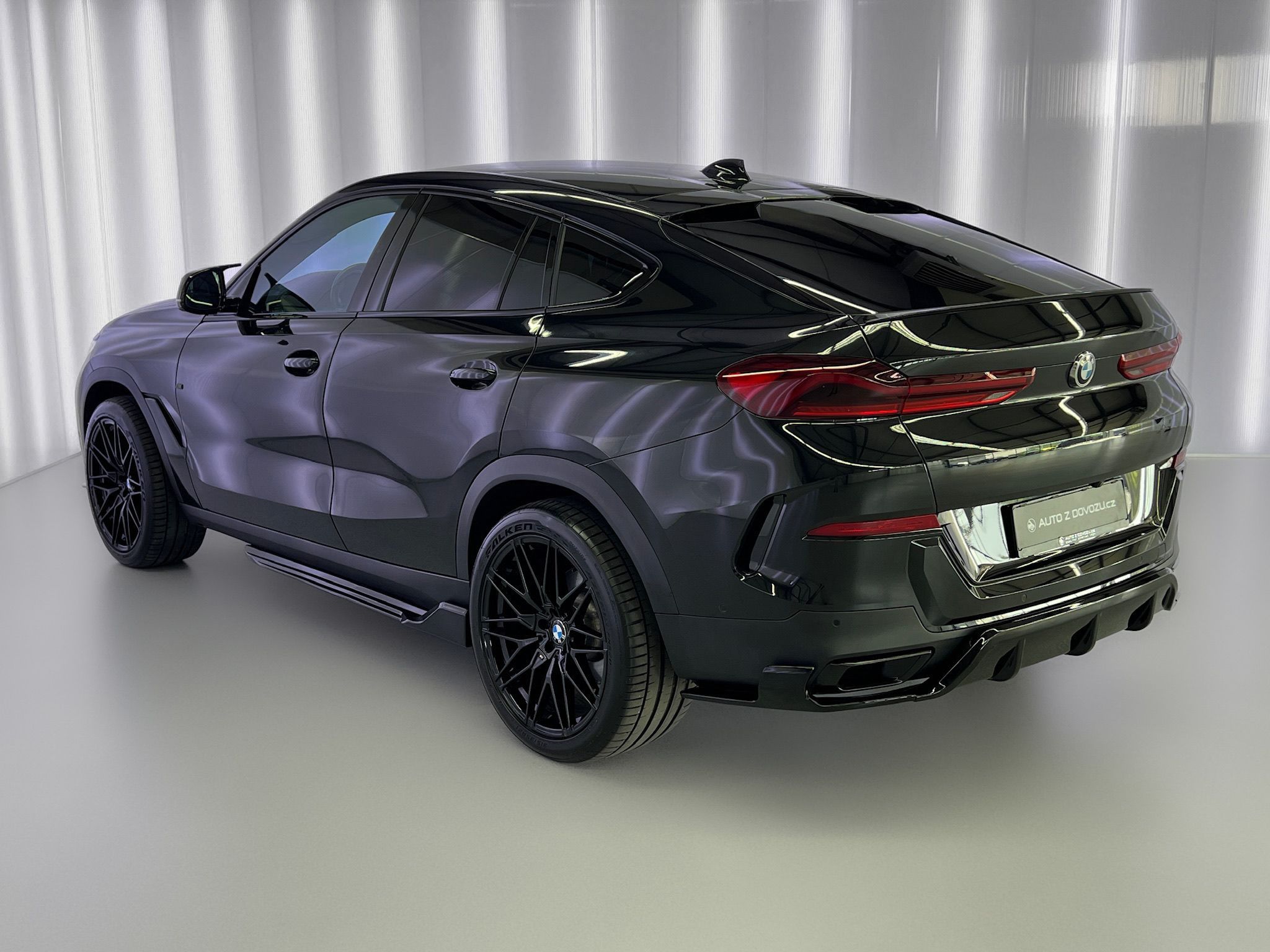BMW X6, 40d xDrive M-SPORT, LED, HUD, - fotka 5