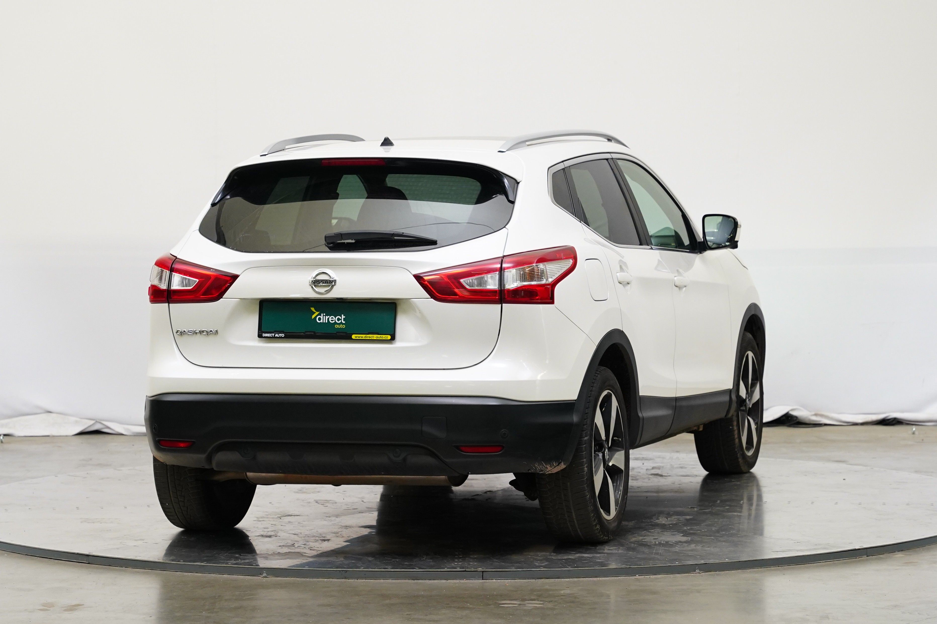 Nissan Qashqai, 1.2 i 85 kW N-Connecta - fotka 2