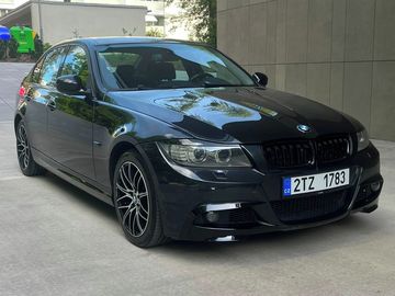 BMW 318i E90 LCI