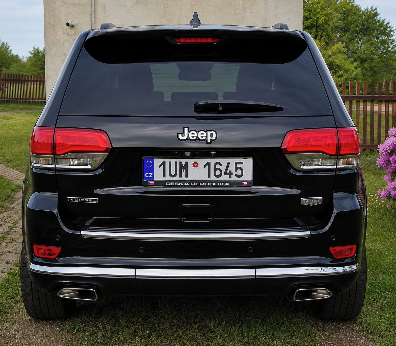 Jeep Grand Cherokee, Jeep Grand Cherokee SUMMIT - fotka 2