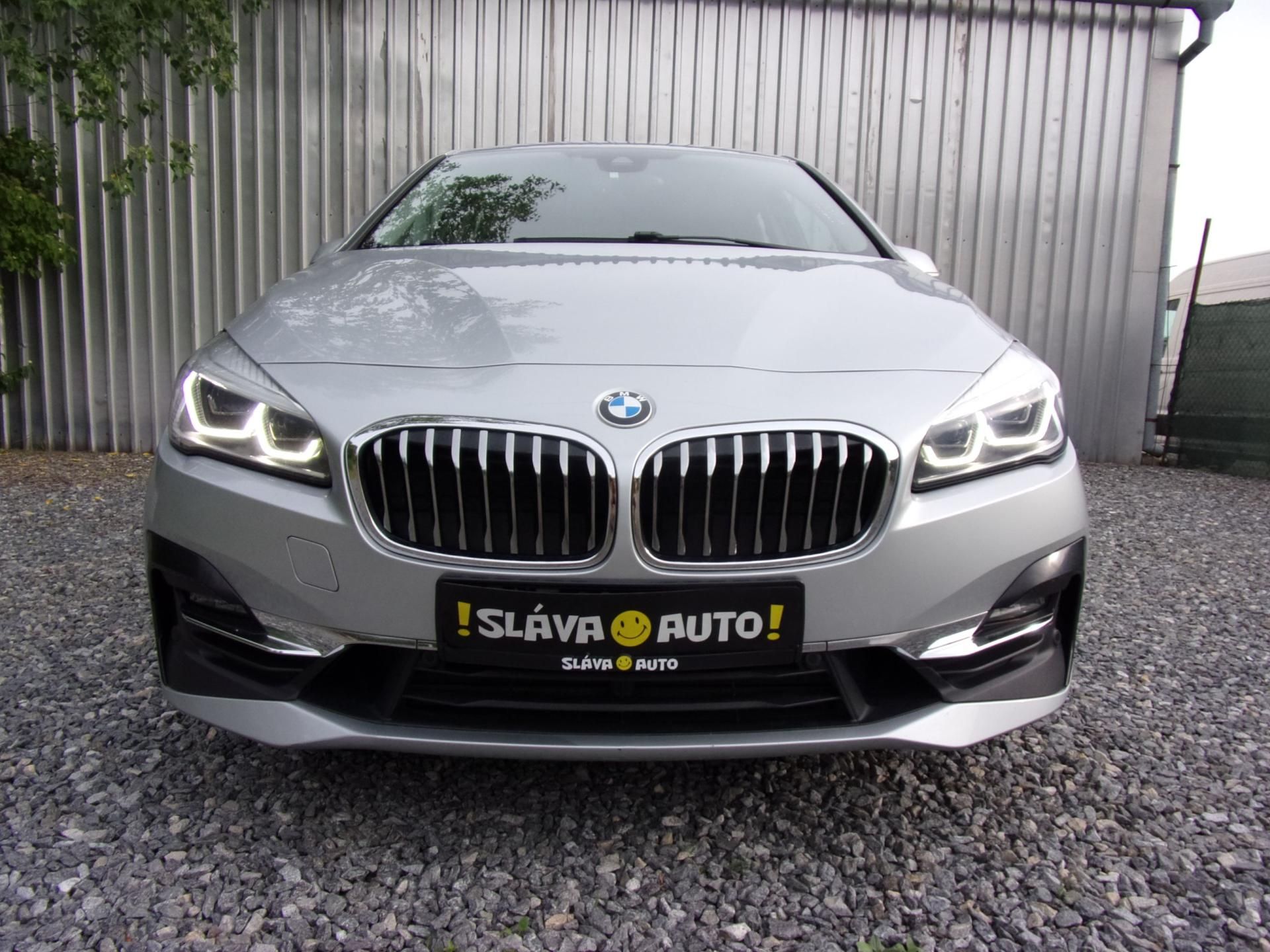 BMW Řada 2, 218 4x4 110kW LUXURY LINE KŮŽE - fotka 2