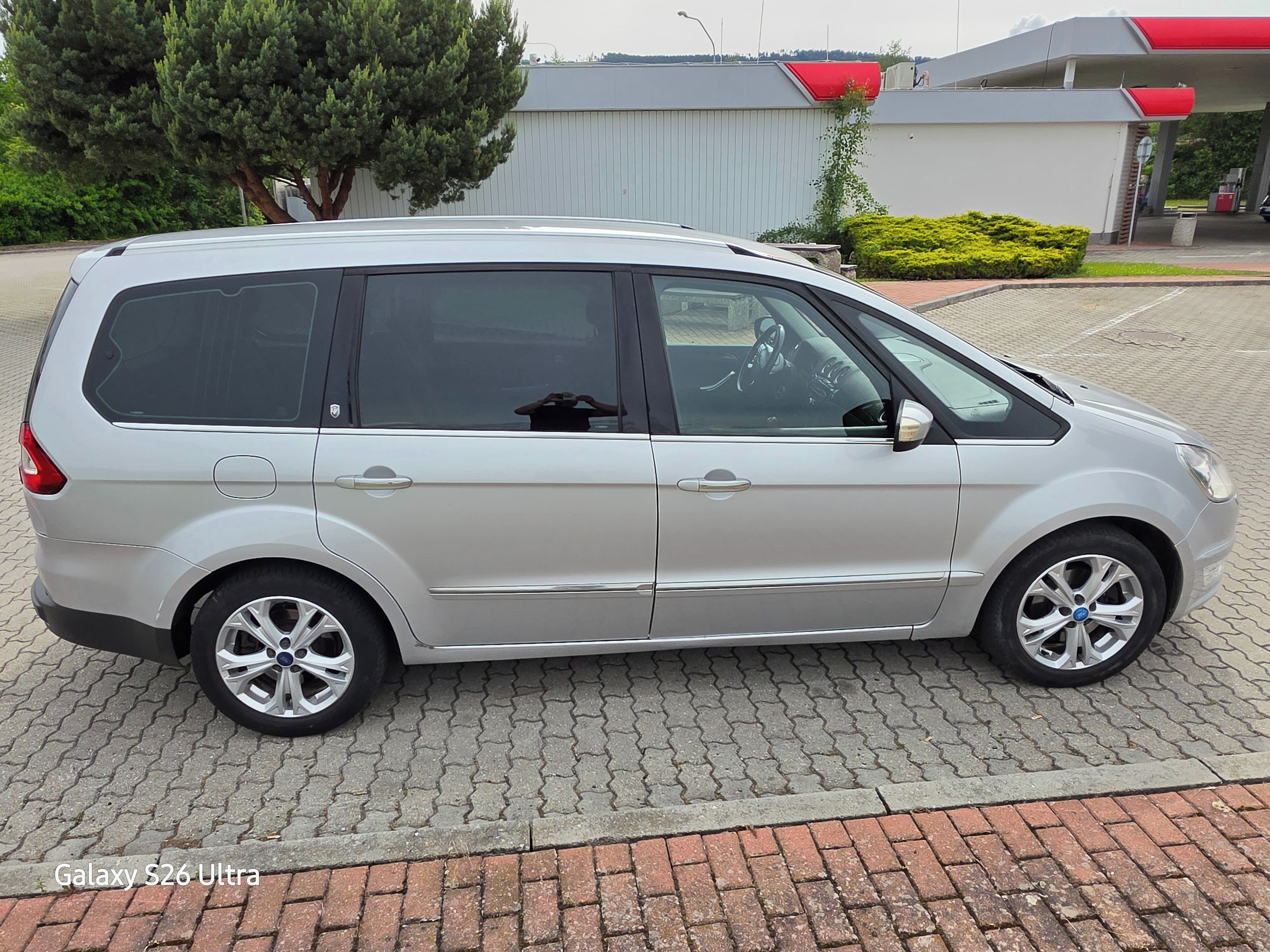 Ford Galaxy, 7-míst, tažné, zimní kola - fotka 4