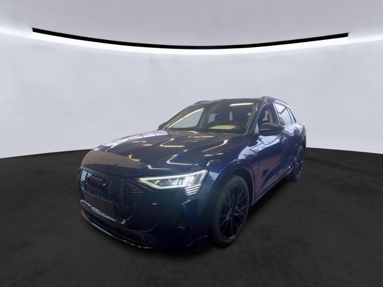 Audi e-tron, 55 QUATTRO 300kw S LINE SOH96% - fotka 2