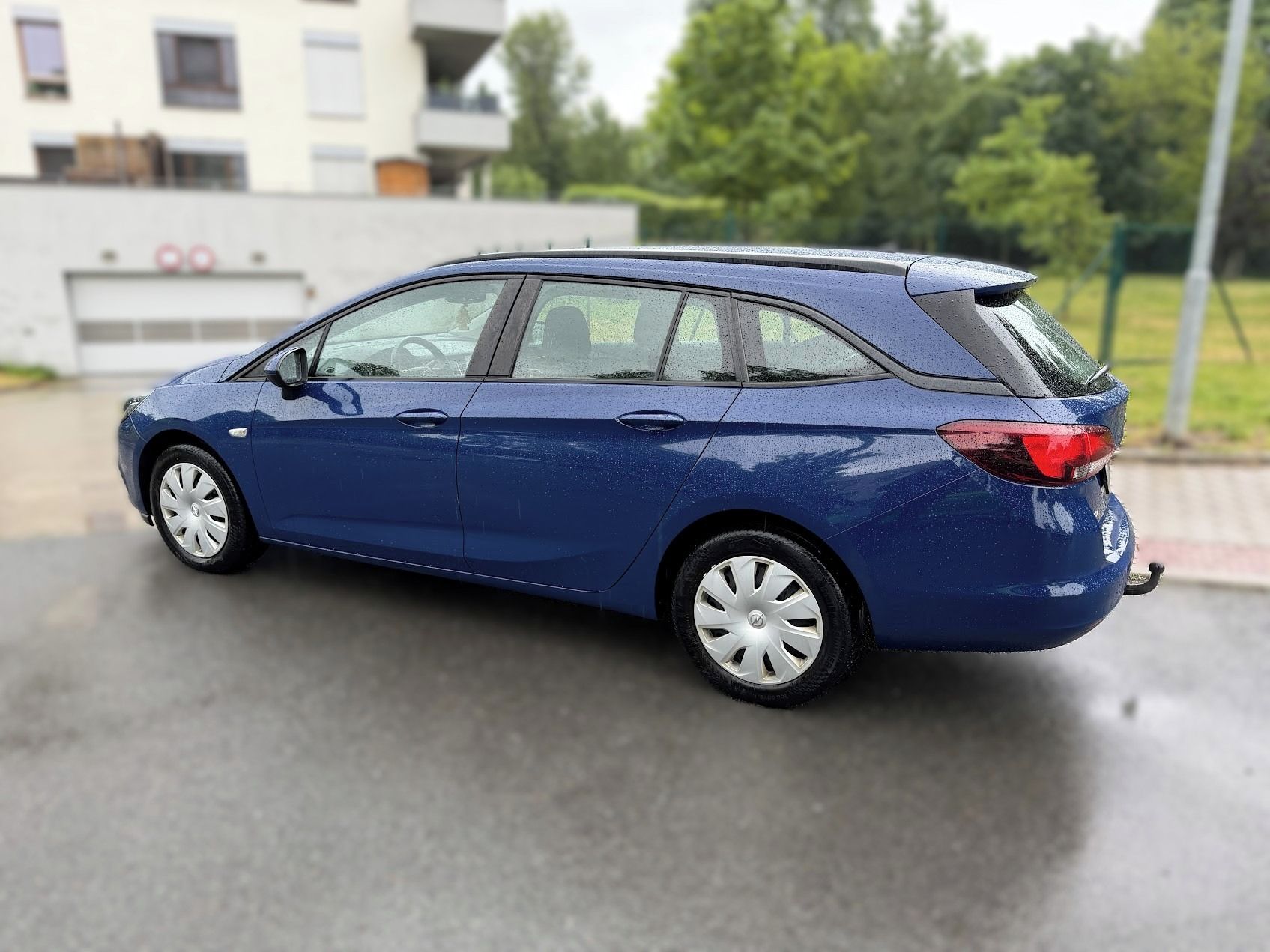 Opel Astra, ST 1.6 CDTI 81 kW tažné - fotka 2