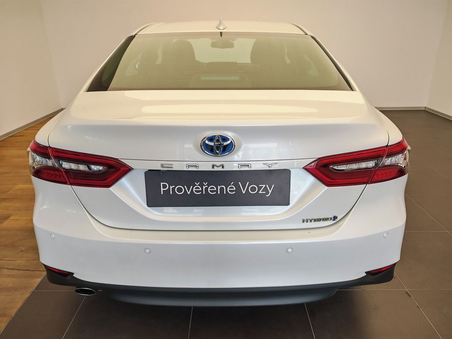 Toyota Camry, 2.5 Hybrid Executive - fotka 5