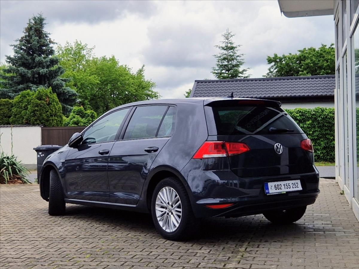 Volkswagen Golf, 1,2 TSI VÝHŘEV KLIMA DIGI - fotka 3