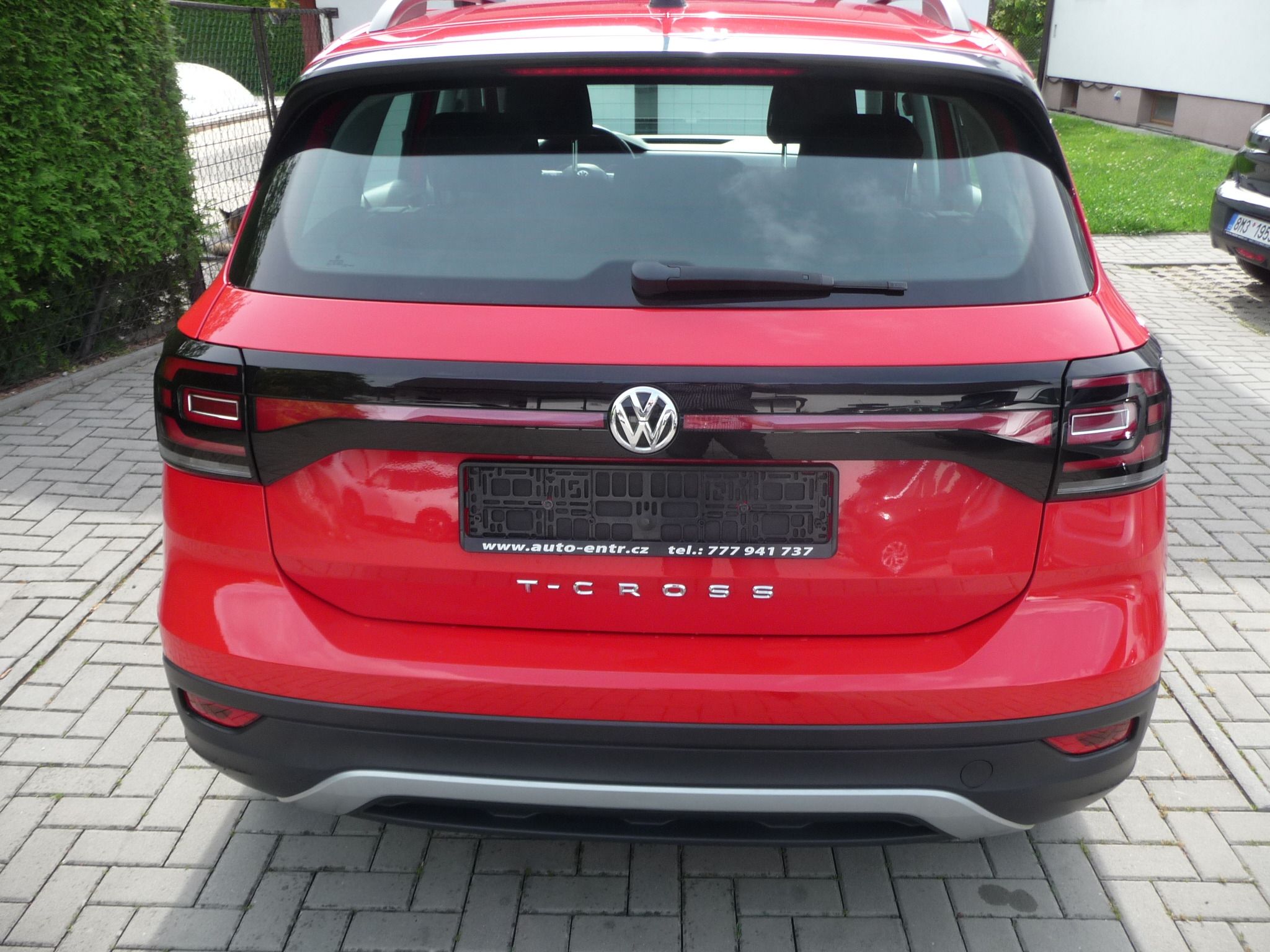 Volkswagen T-Cross, 1.2i TSi 85kw po 1.majiteli - fotka 5