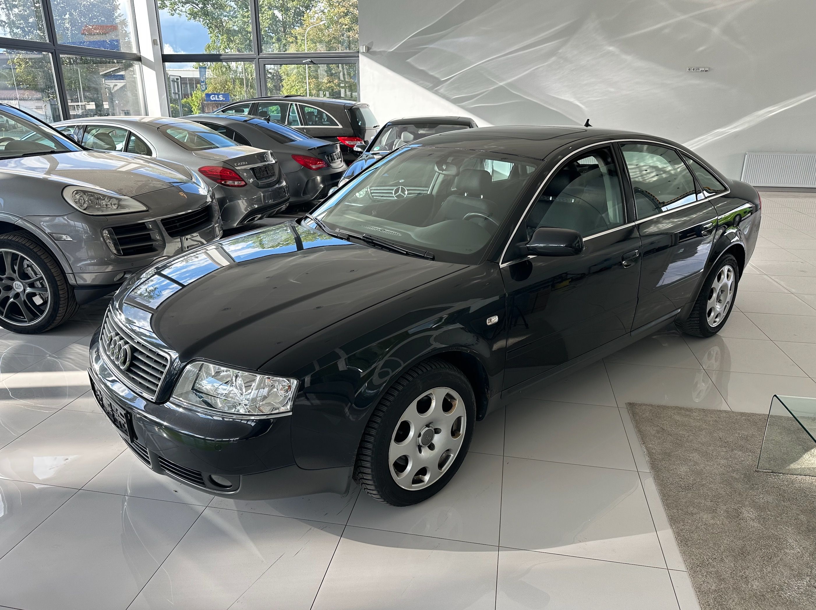 Audi A6, 2.4 Petrol - fotka 5