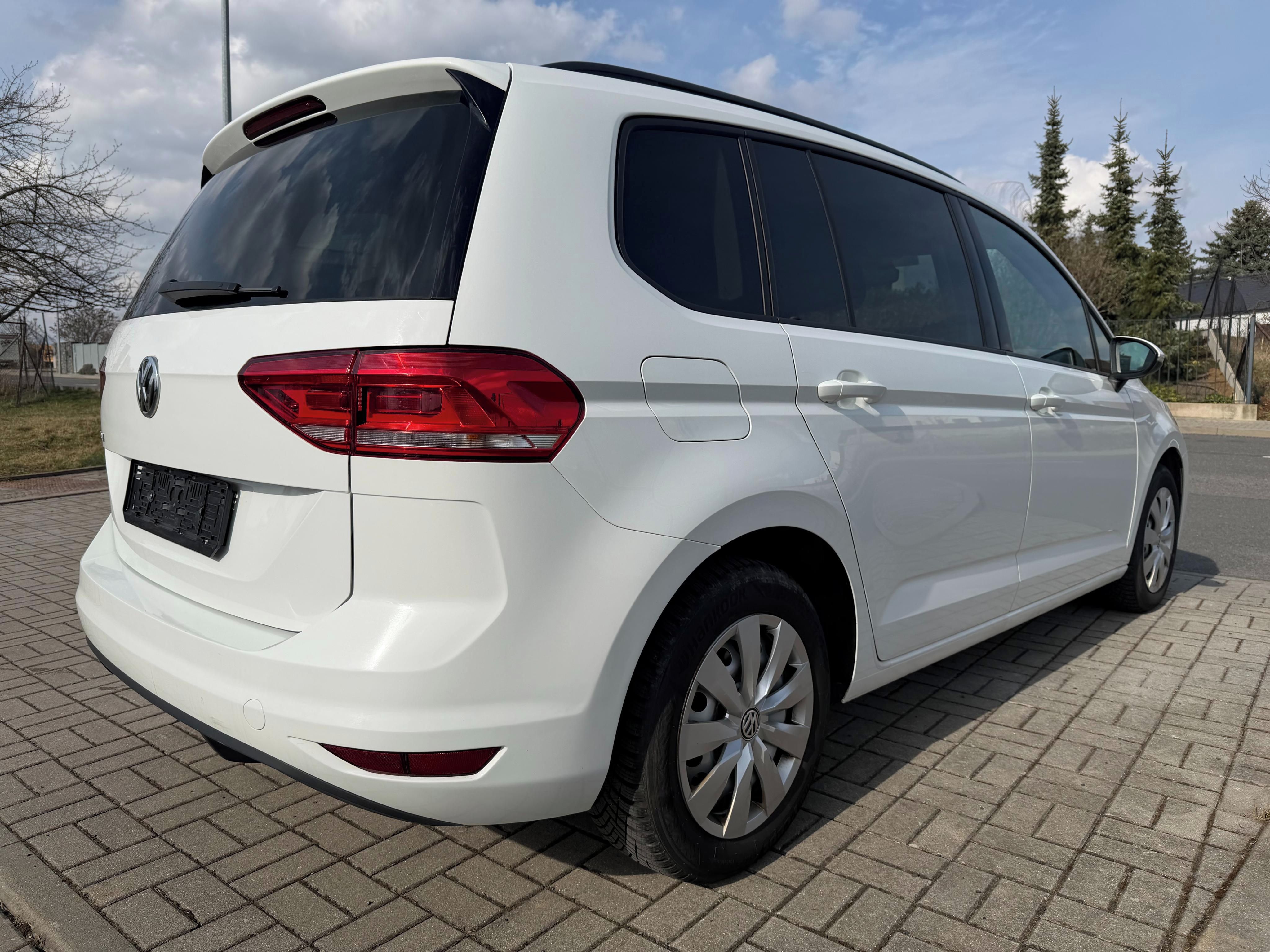 Volkswagen Touran, 2,0 Tdi 110kW 7 míst - fotka 3