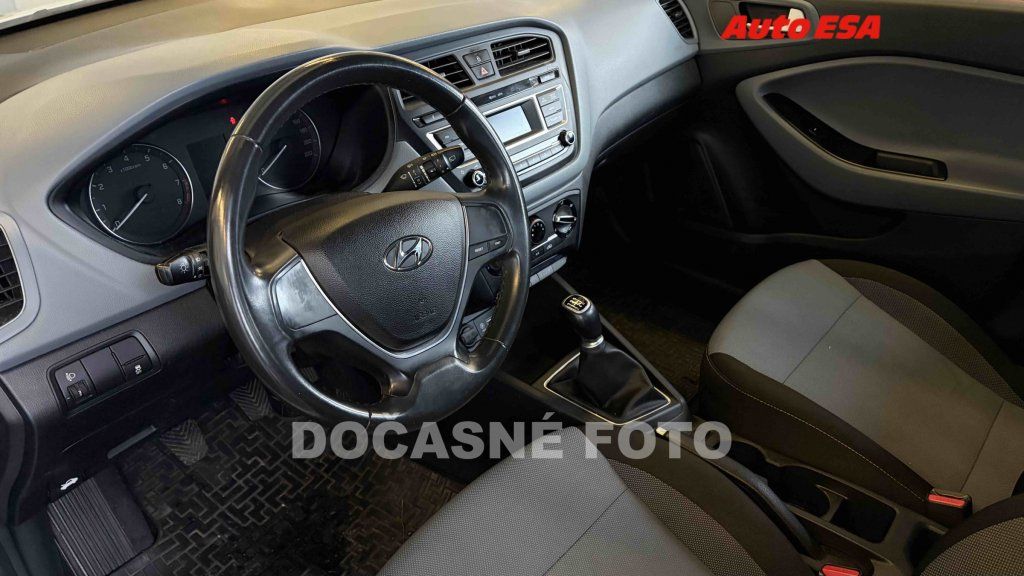 Hyundai i20, 1.3i,ČR - fotka 3