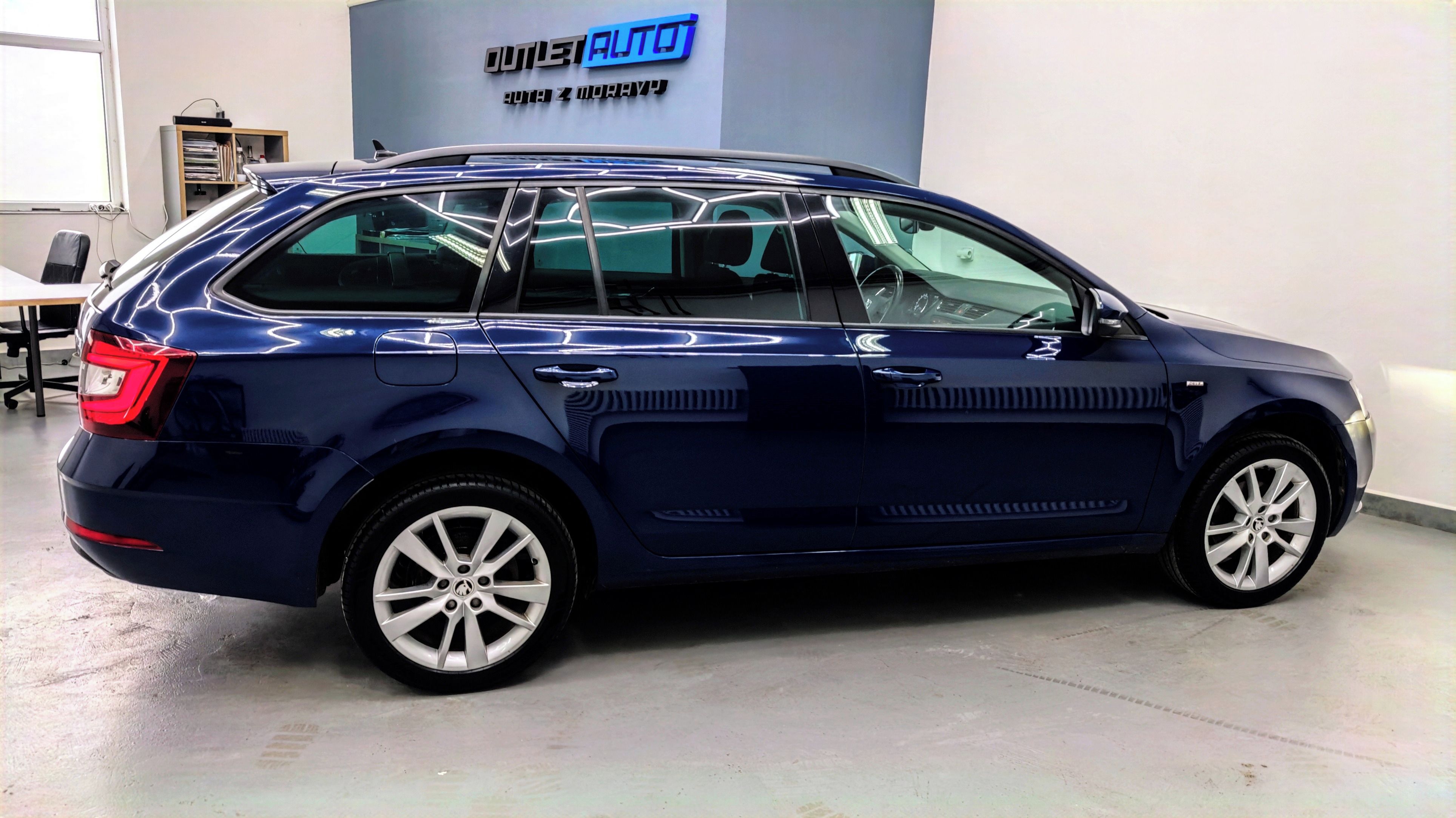 Škoda Octavia, 4x4 2.0 TDI 110KW, LED, TAŽNE - fotka 6