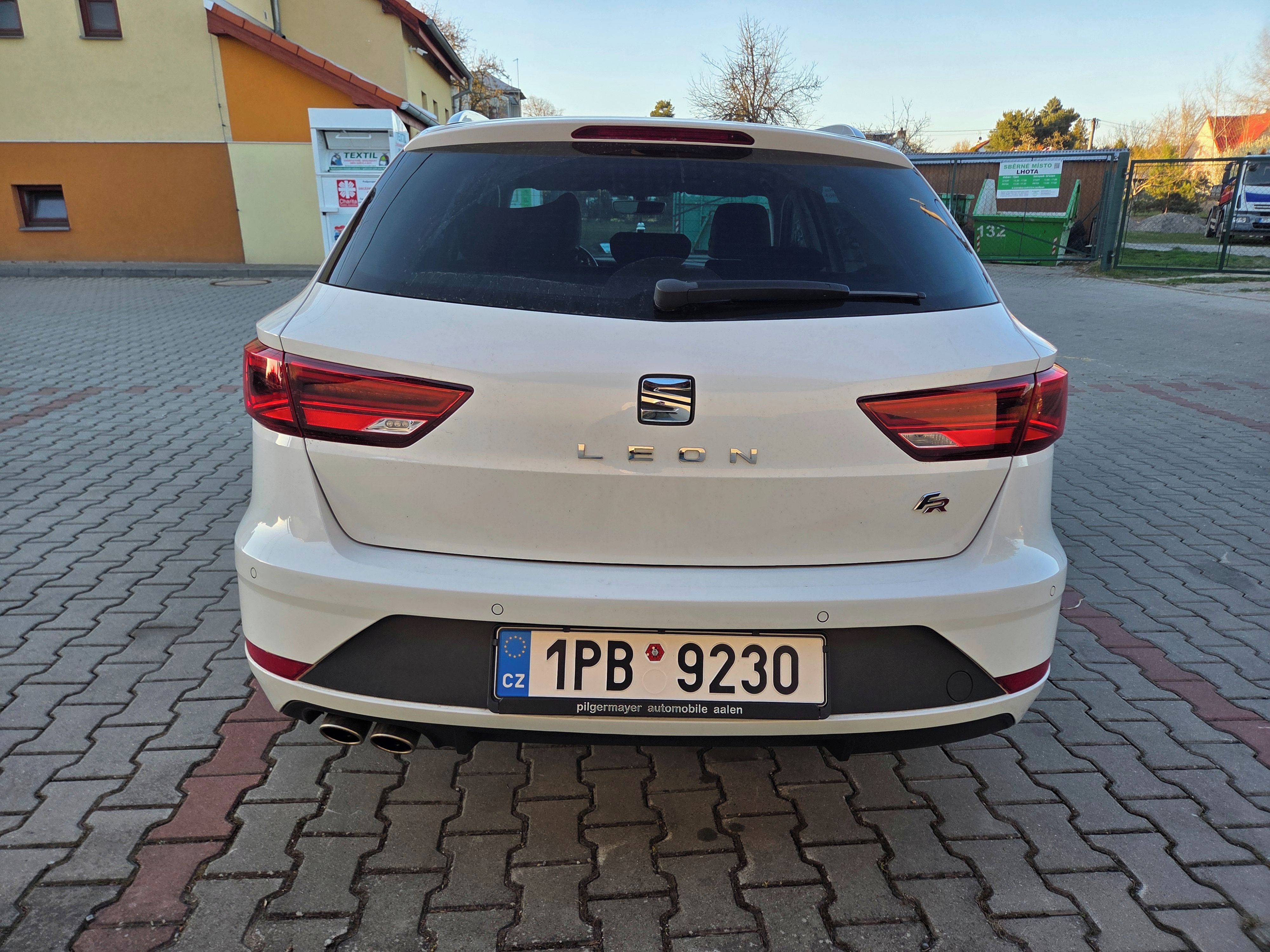 Seat Leon, Seat Leon FR ST 1.5 TSI 110kW - fotka 5