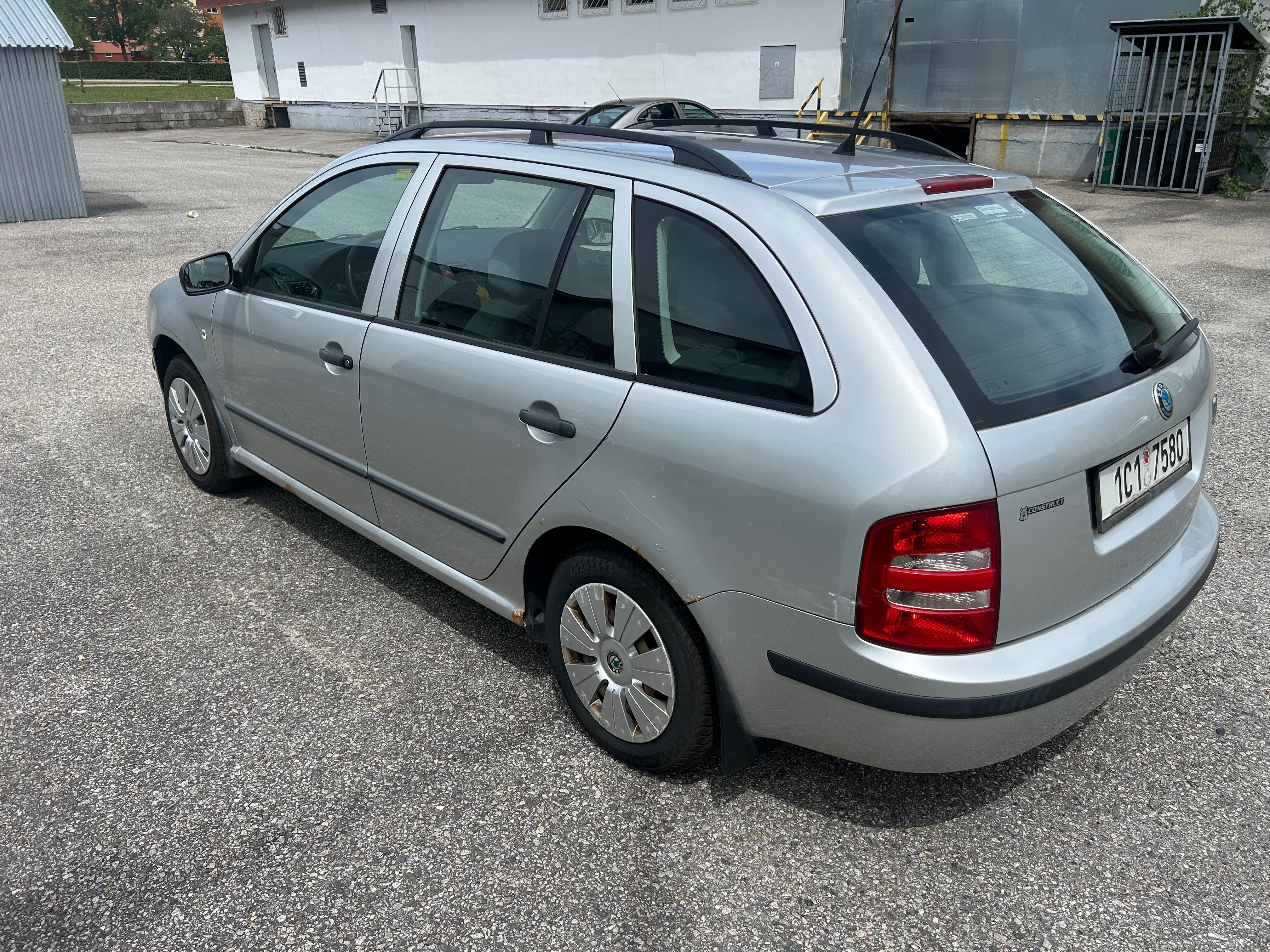 Škoda Fabia, Combi 1.2 HTP 47kw - fotka 3