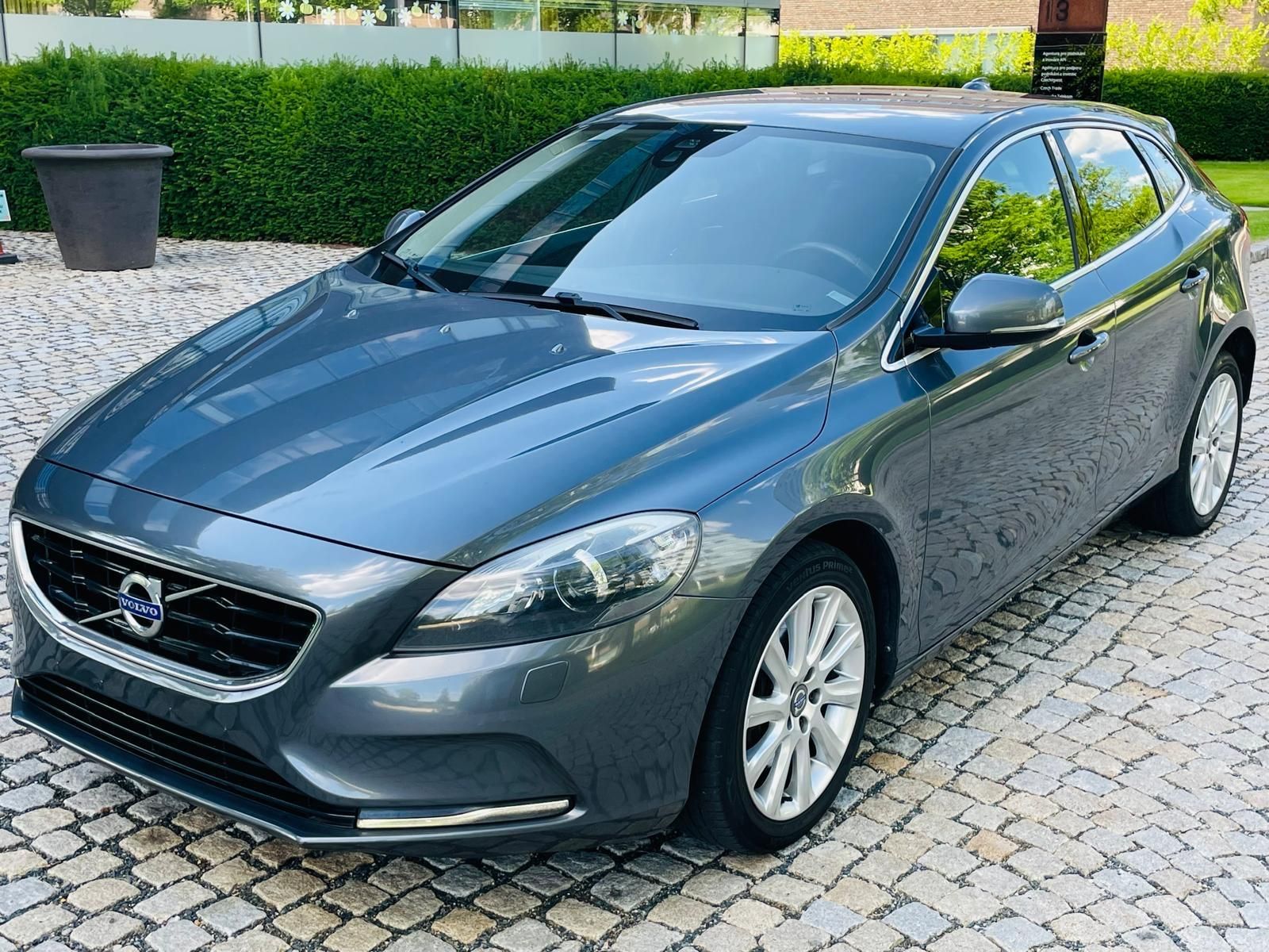 Volvo V40, 2.0D3 5VÁLEC MANUÁL SERVISKA - fotka 3