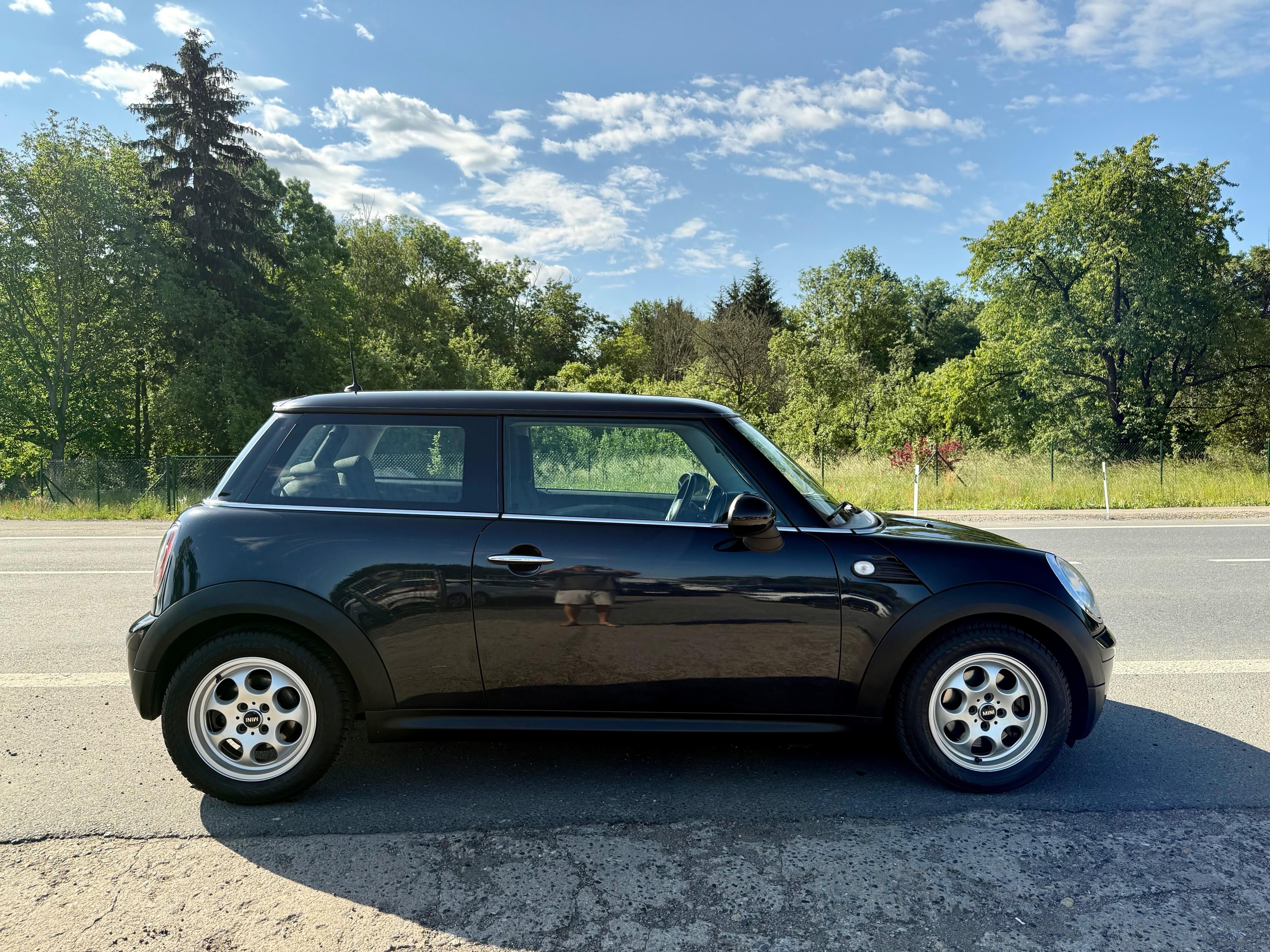 Mini Cooper, One 1.4i 70kw Klima Serviska - fotka 4