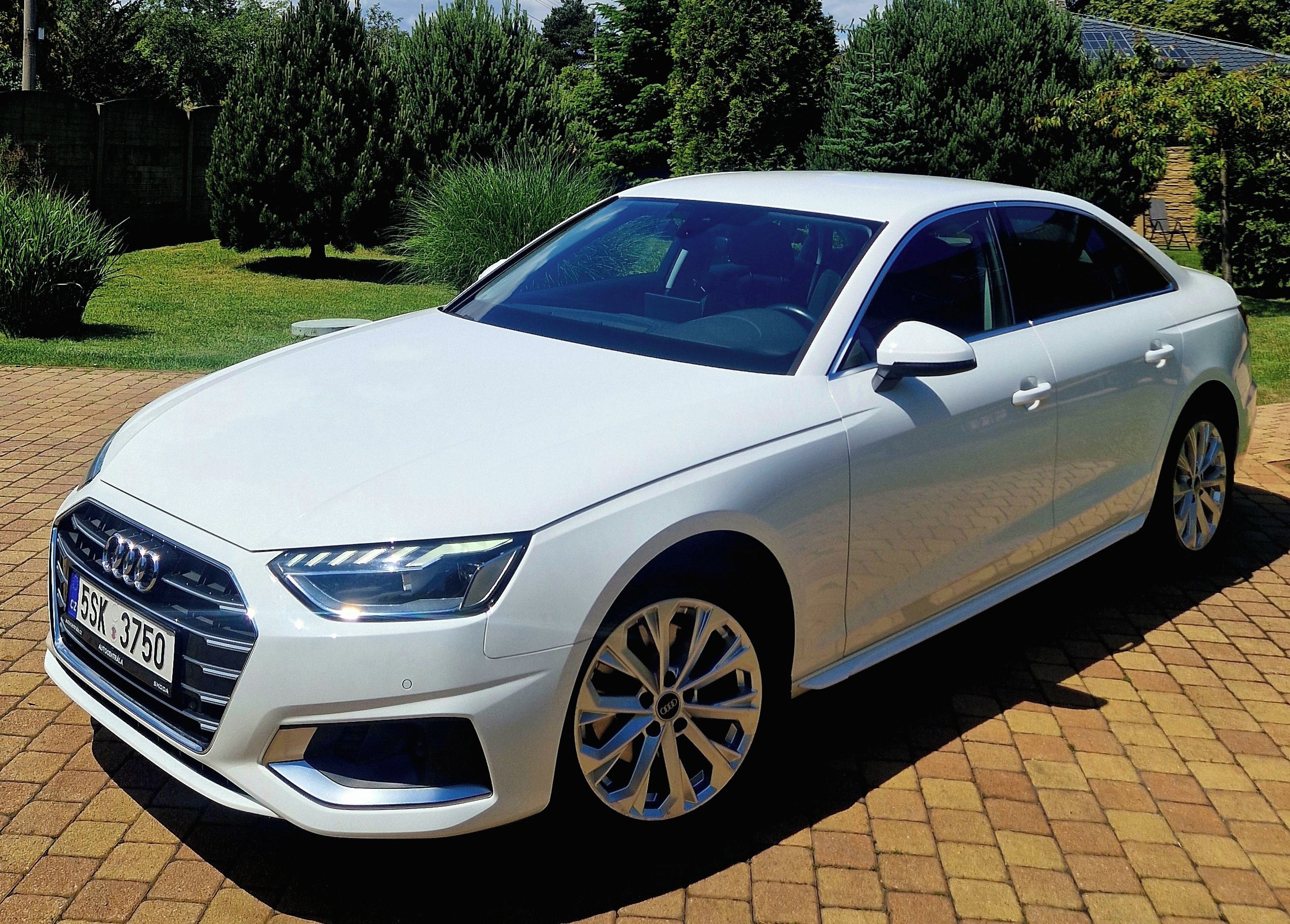 Audi A4, 35 TFSI 110kw Stronic Virtual