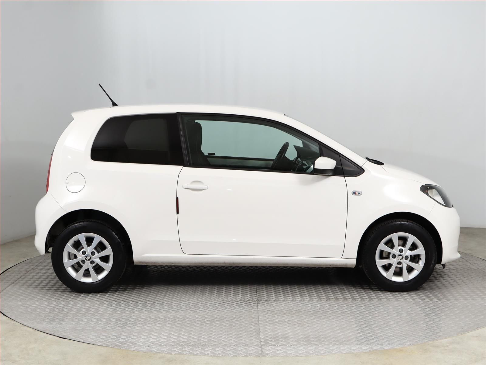 Škoda Citigo, 1.0 MPI, Serv.kniha, Klima - fotka 6