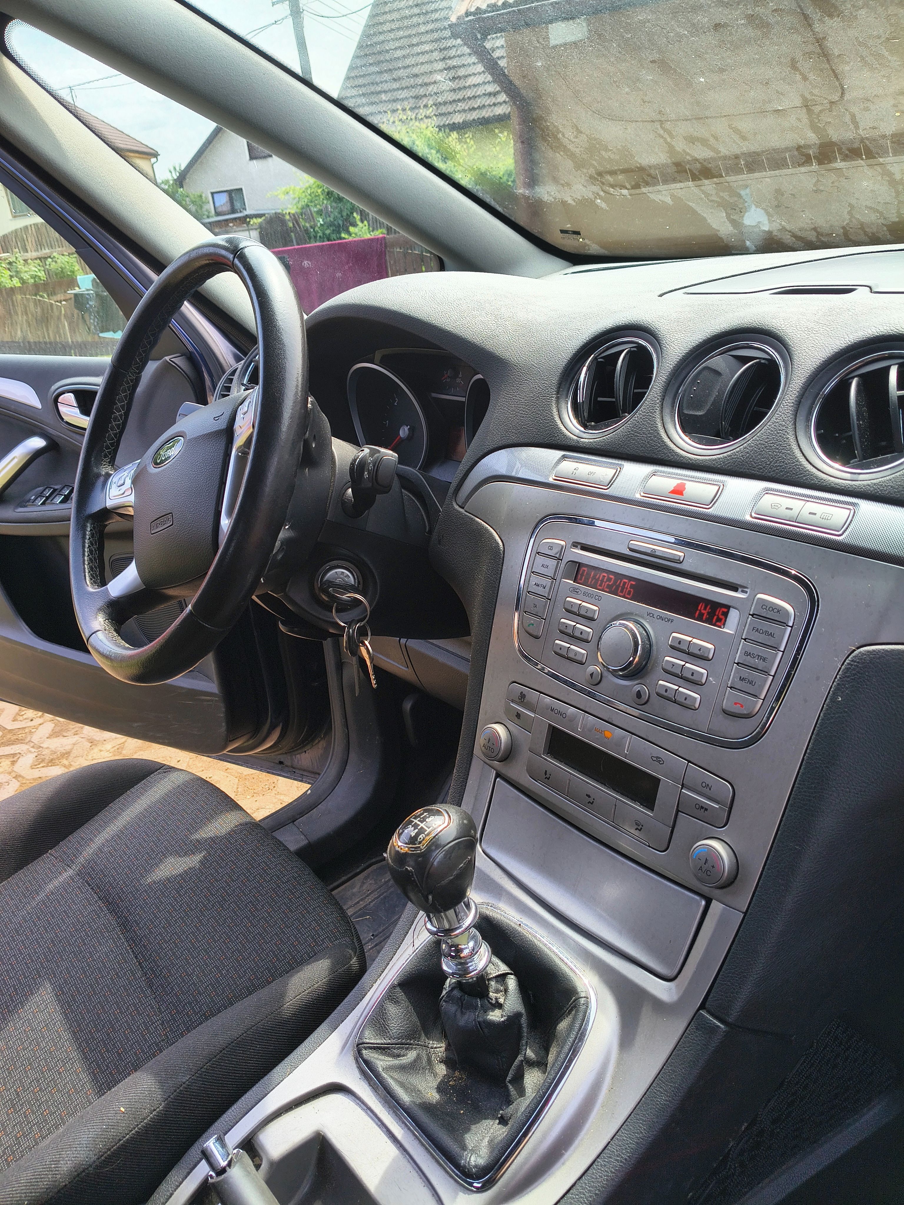Ford Galaxy - fotka 6