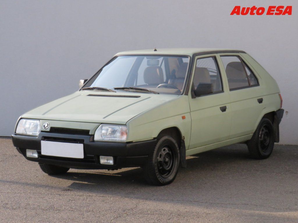 Škoda Favorit, 1.3i,ČR,STK4/28 - fotka 3