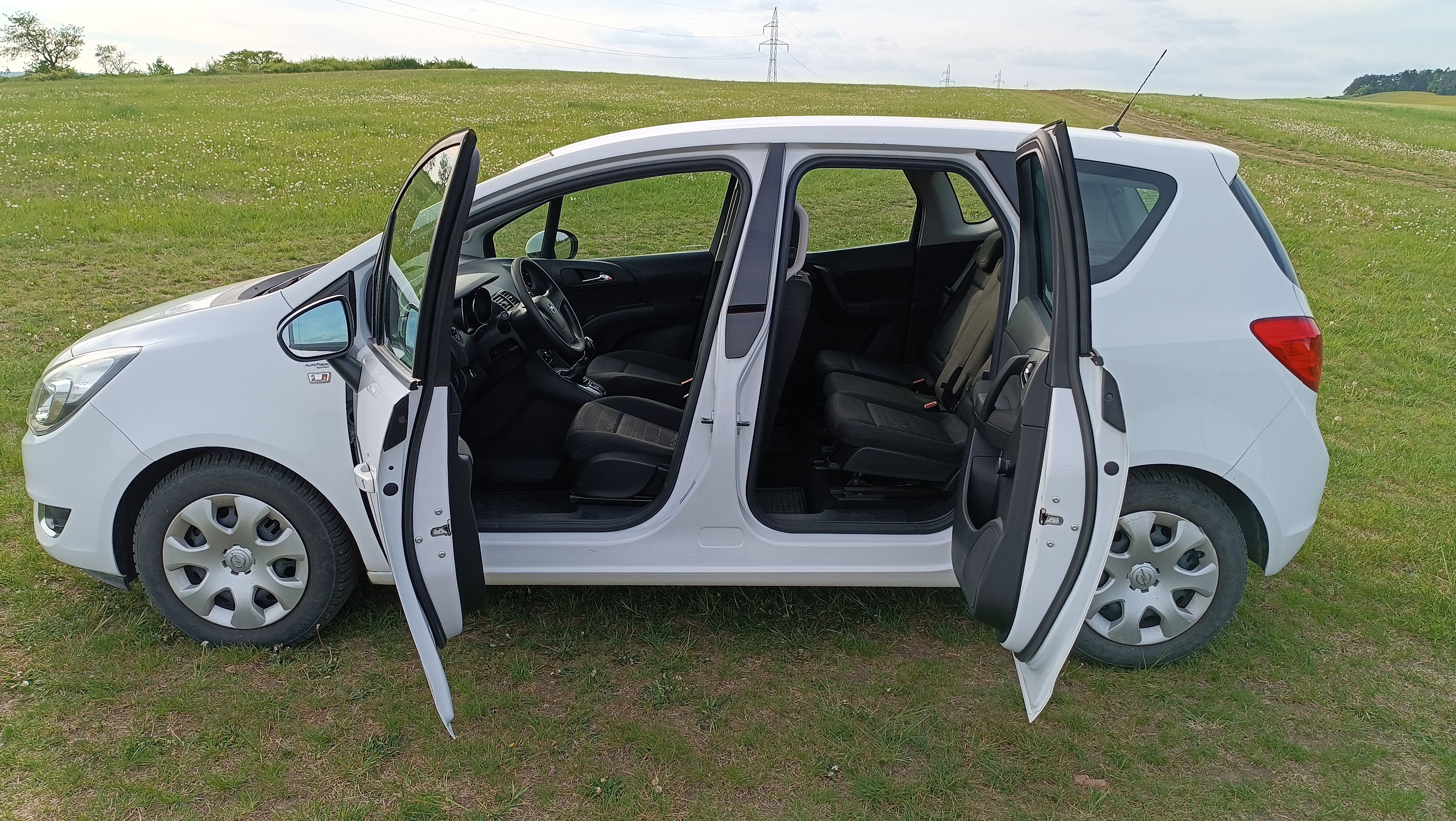 Opel Meriva, 1.4 benzin, 74 kW, tažné - fotka 5