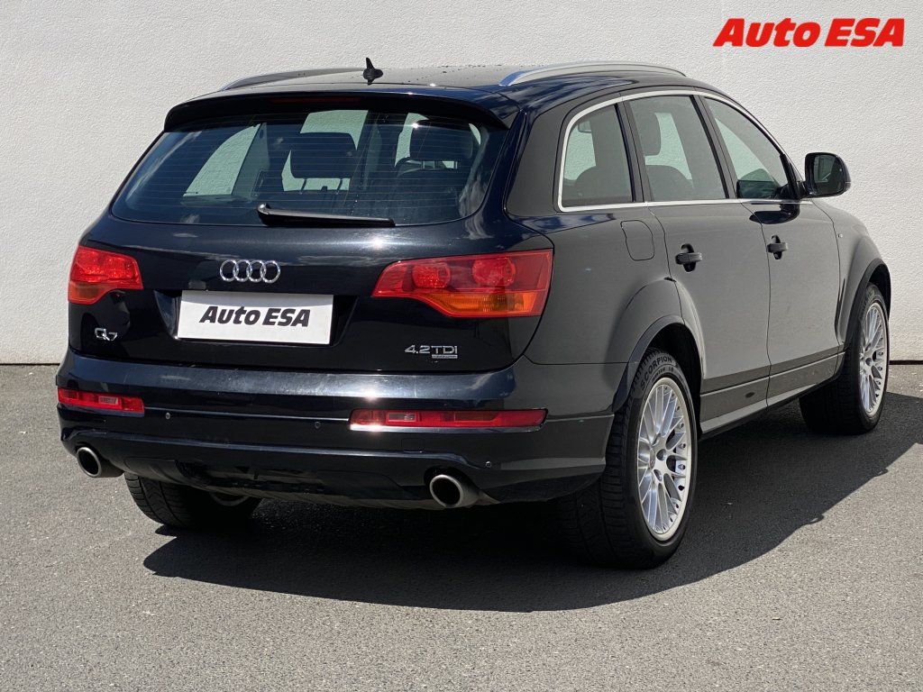 Audi Q7, 4.2TDi - fotka 4