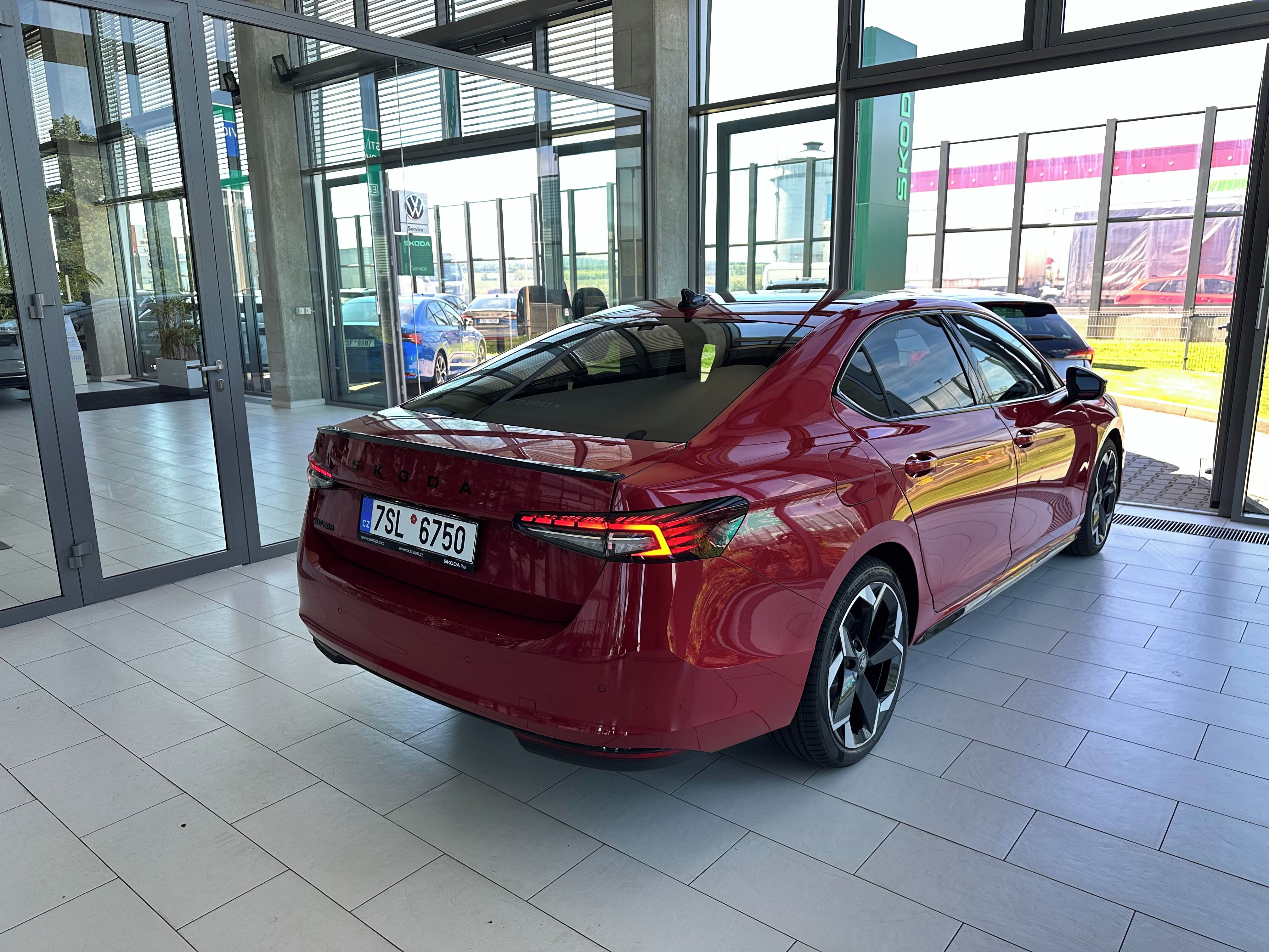 Škoda Superb, 2,0 TDI 110 kW DSG - fotka 5