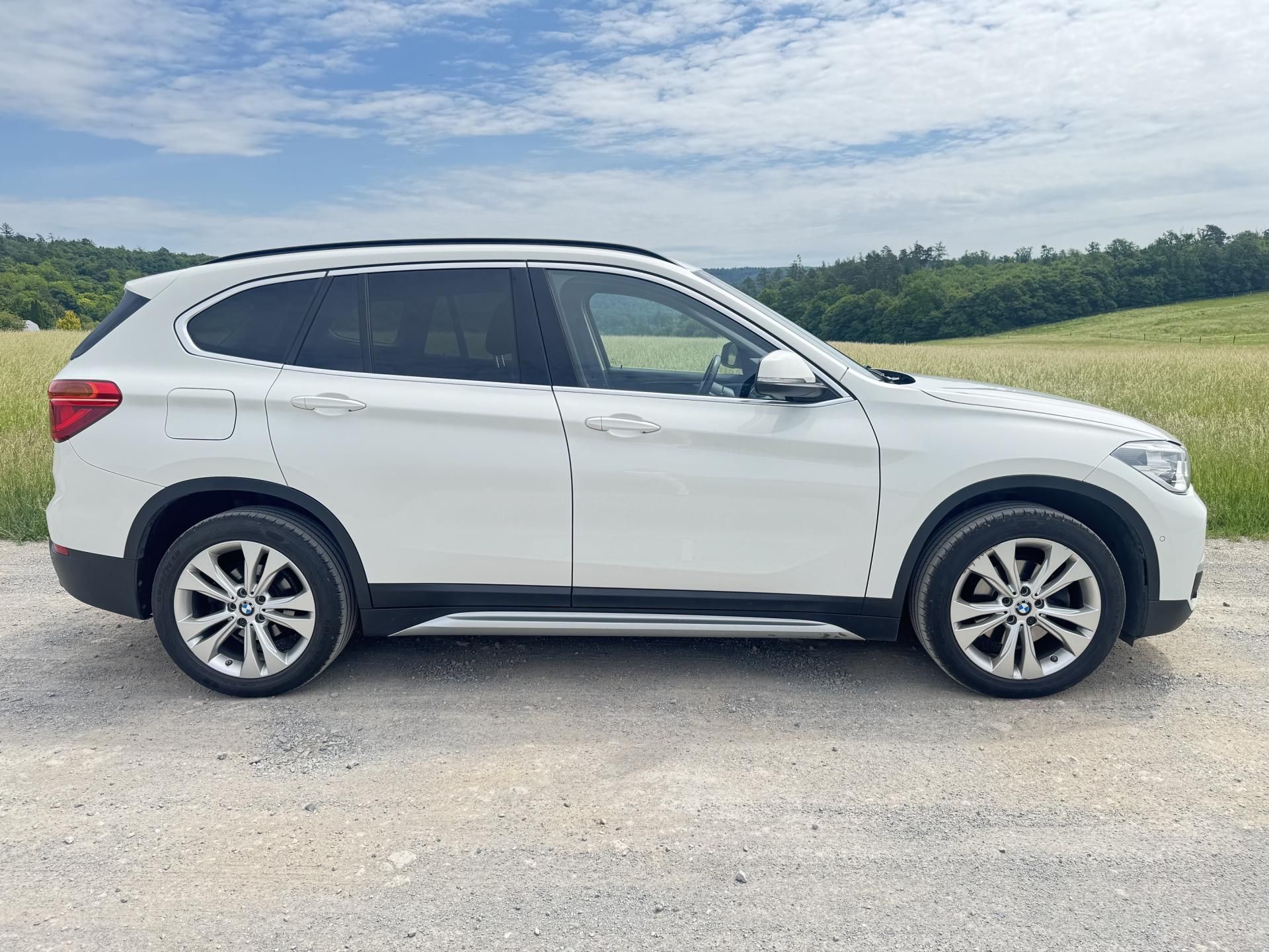 BMW X1, 18d X-DRIVE AT/8 XLINE NAVI ČR - fotka 5