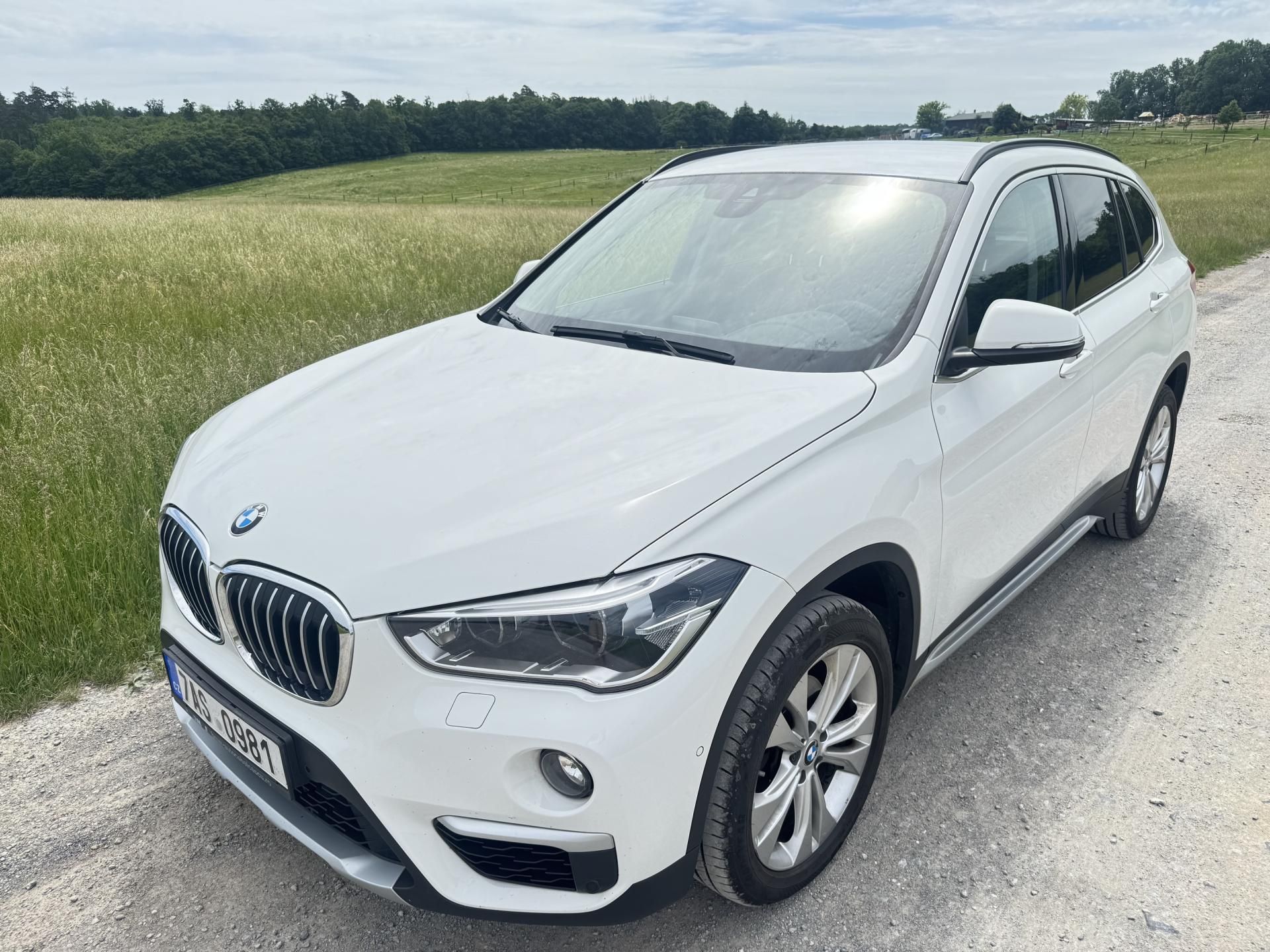 BMW X1, 18d X-DRIVE AT/8 XLINE NAVI ČR - fotka 2